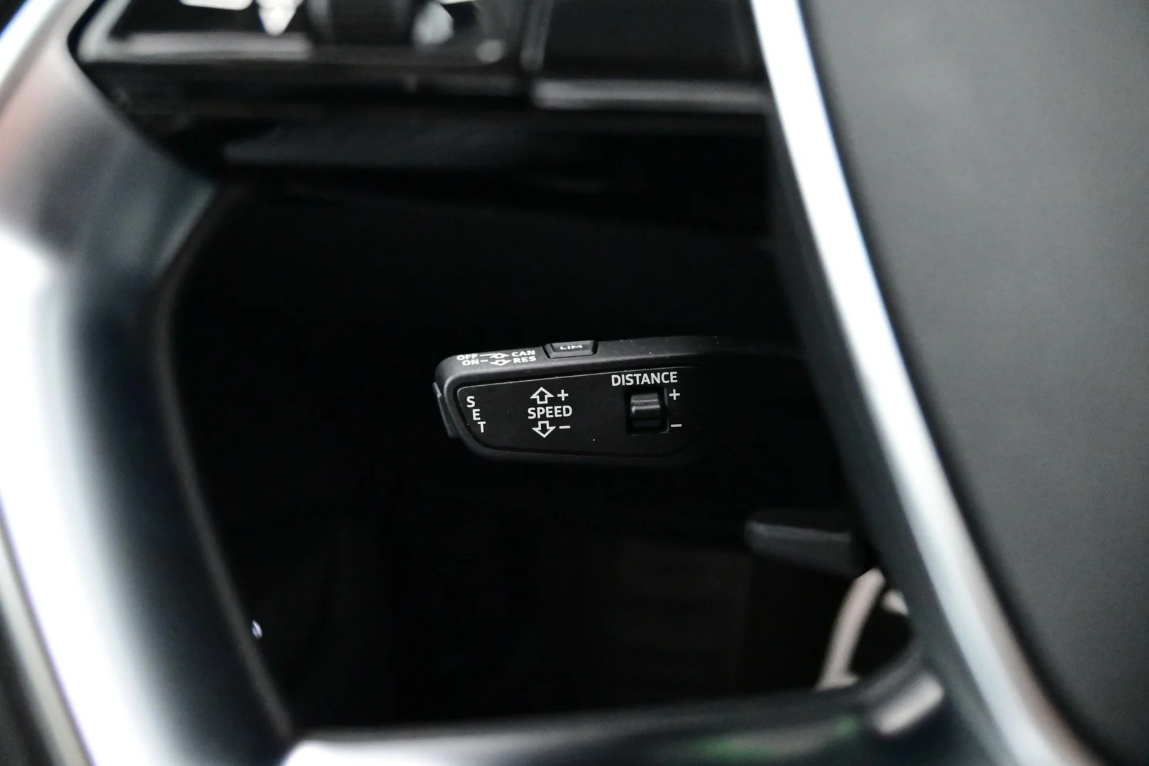 Car Image - 6FEfsSLIoWoCY0zl7QhUri