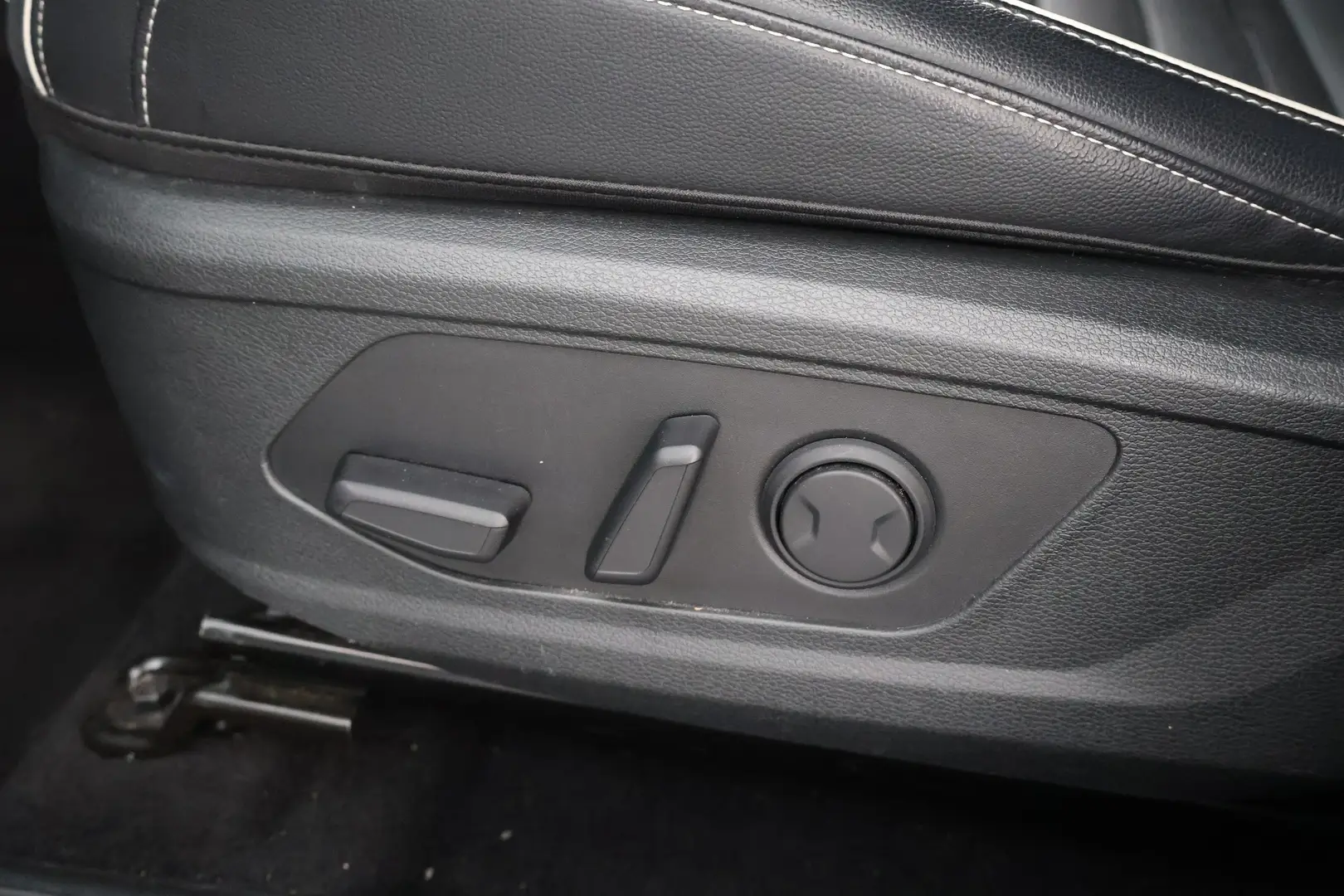 Car Image - 1yqdAczyaTzx3g9MVCuj0G