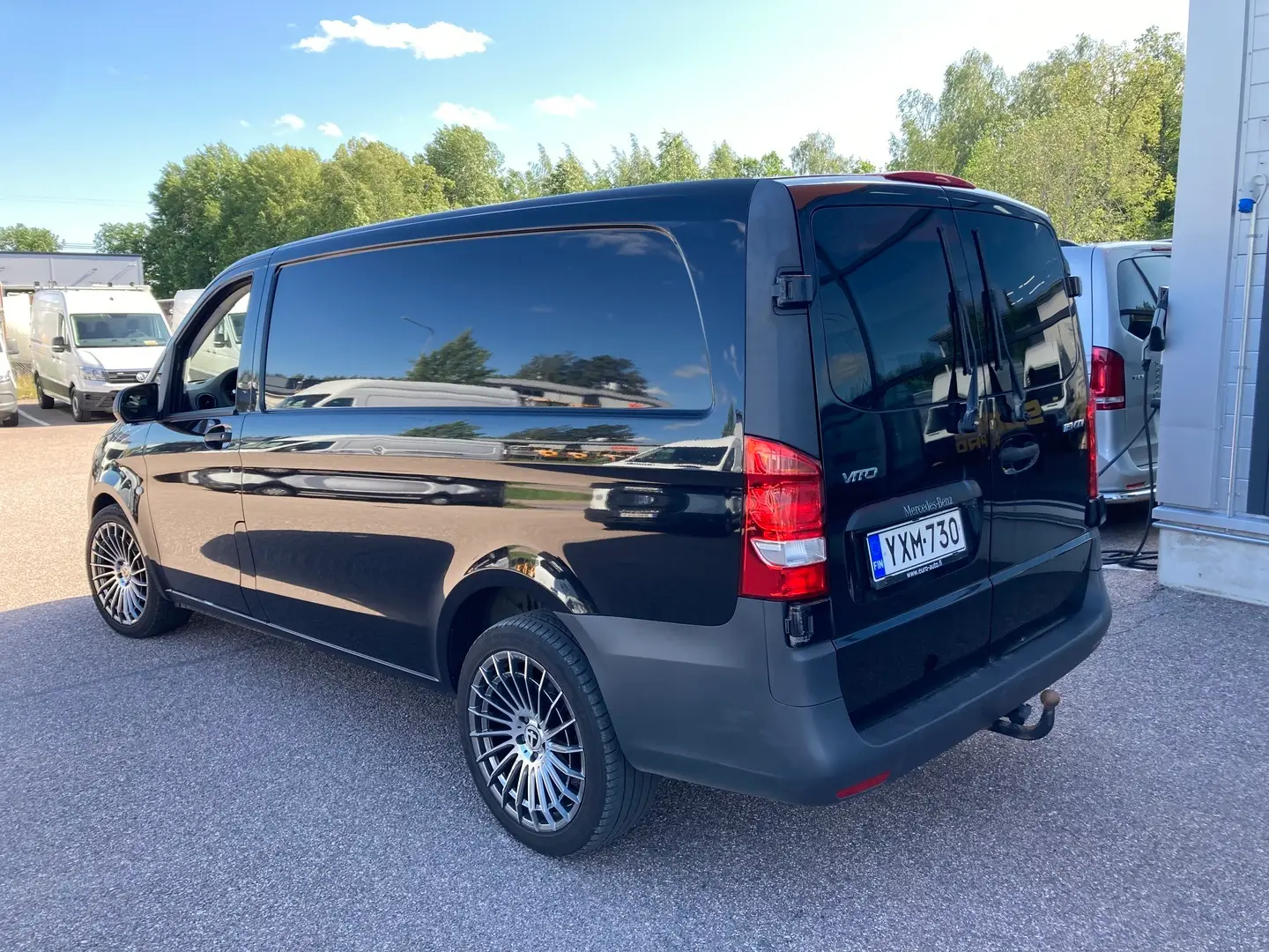 Car Image - 13WitkU37WaxrYv8FqY19F