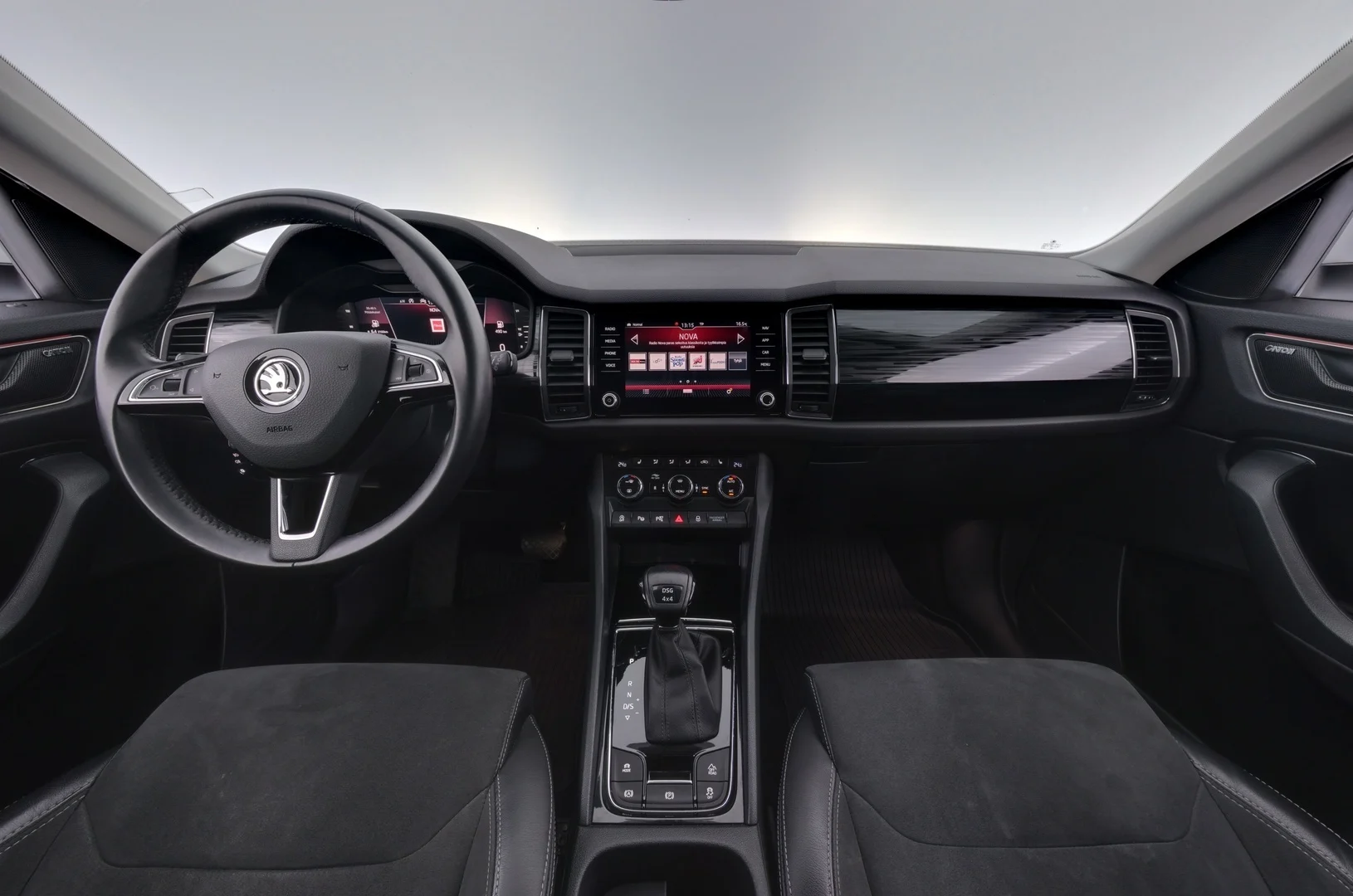 Car Image - 2SOrKvxEeSBfPIQ5jRhX6H