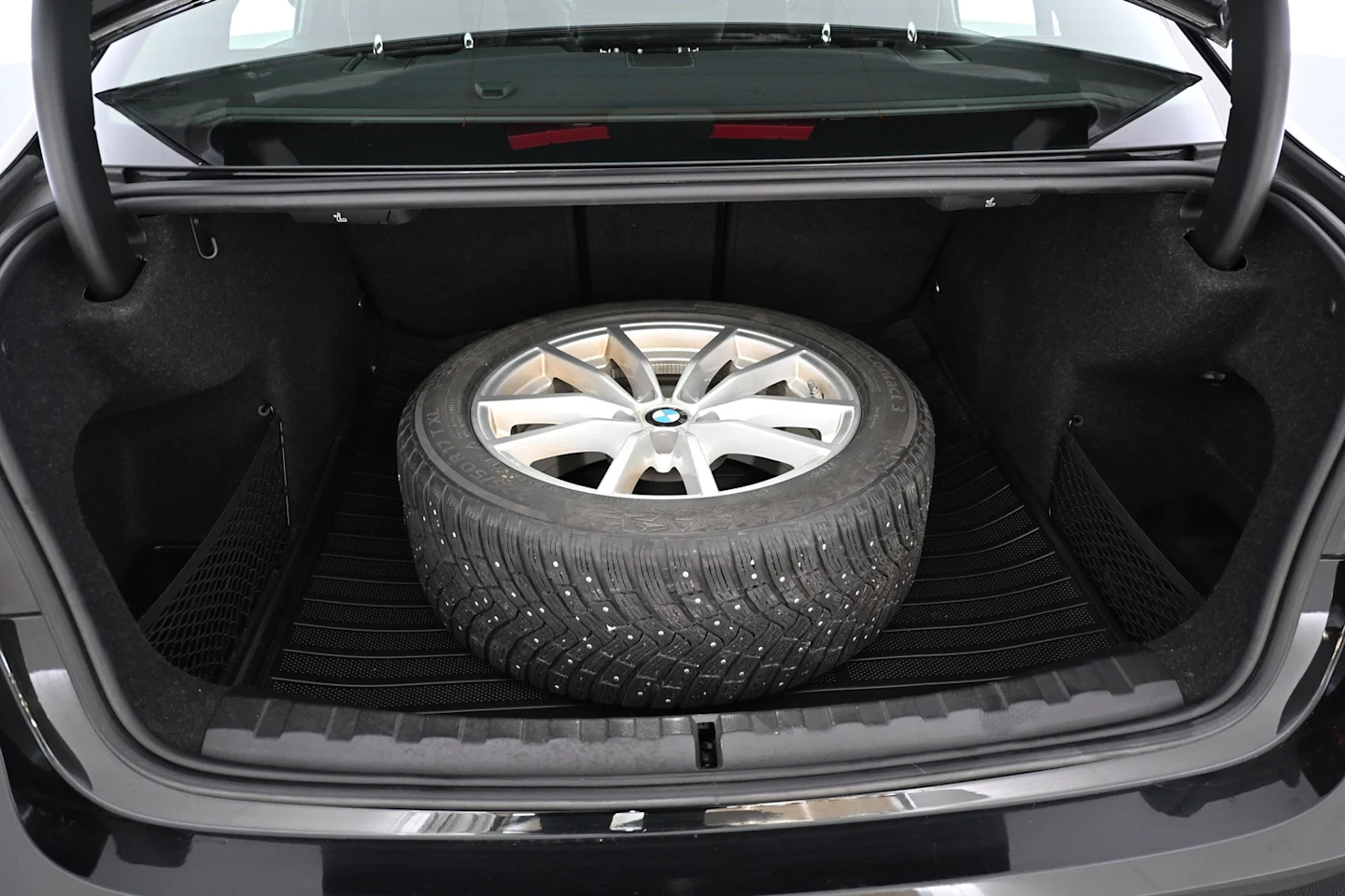 Car Image - oicI0oxzlmAR0Cd6Df4PG