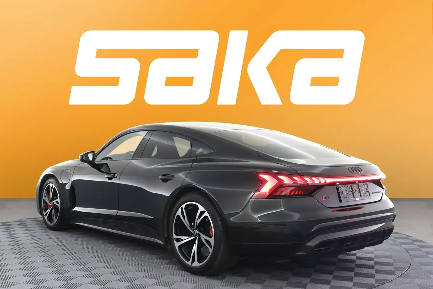 Car Image - 1BzKyQcAr1FmMDbbFrQy1z