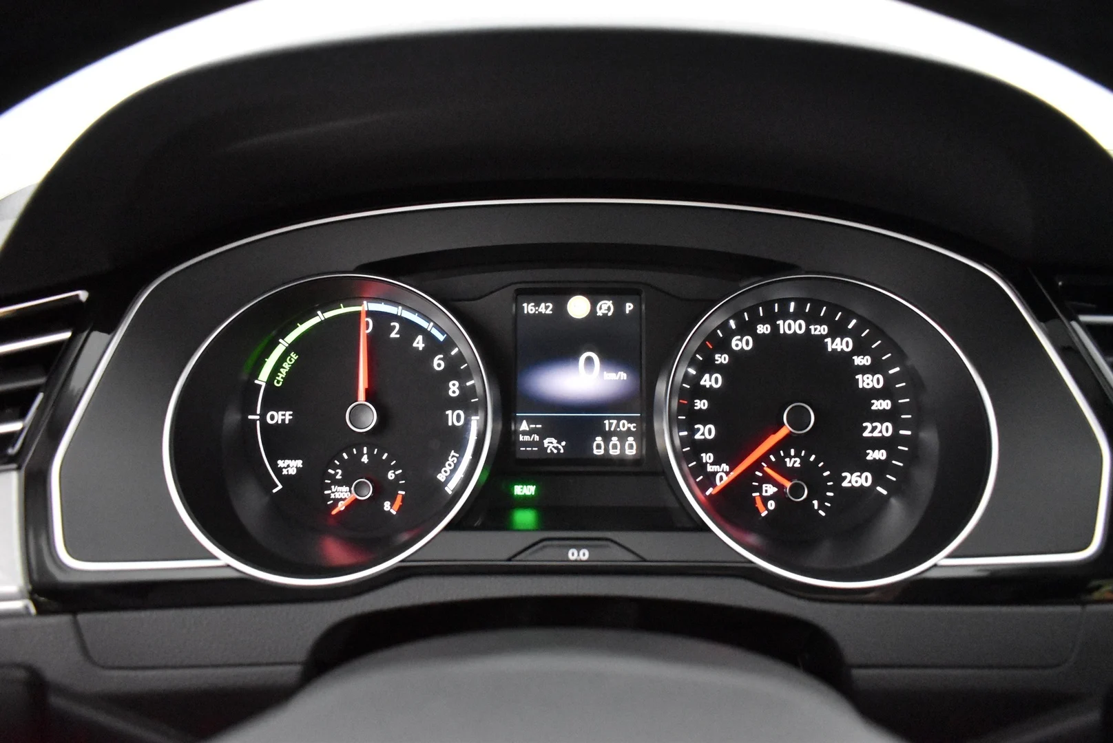 Car Image - 5nUXEul7H4xnBTfSazEEoM