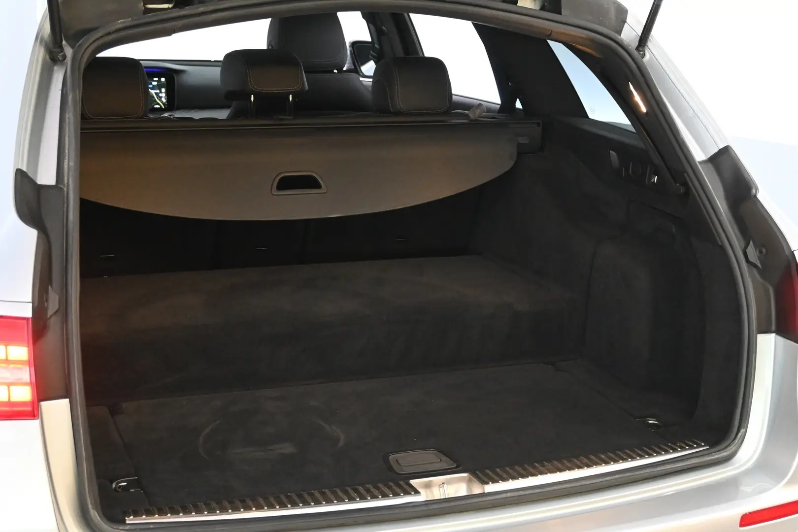 Car Image - 1IfMRQuouA5DKV6YbEFBLR