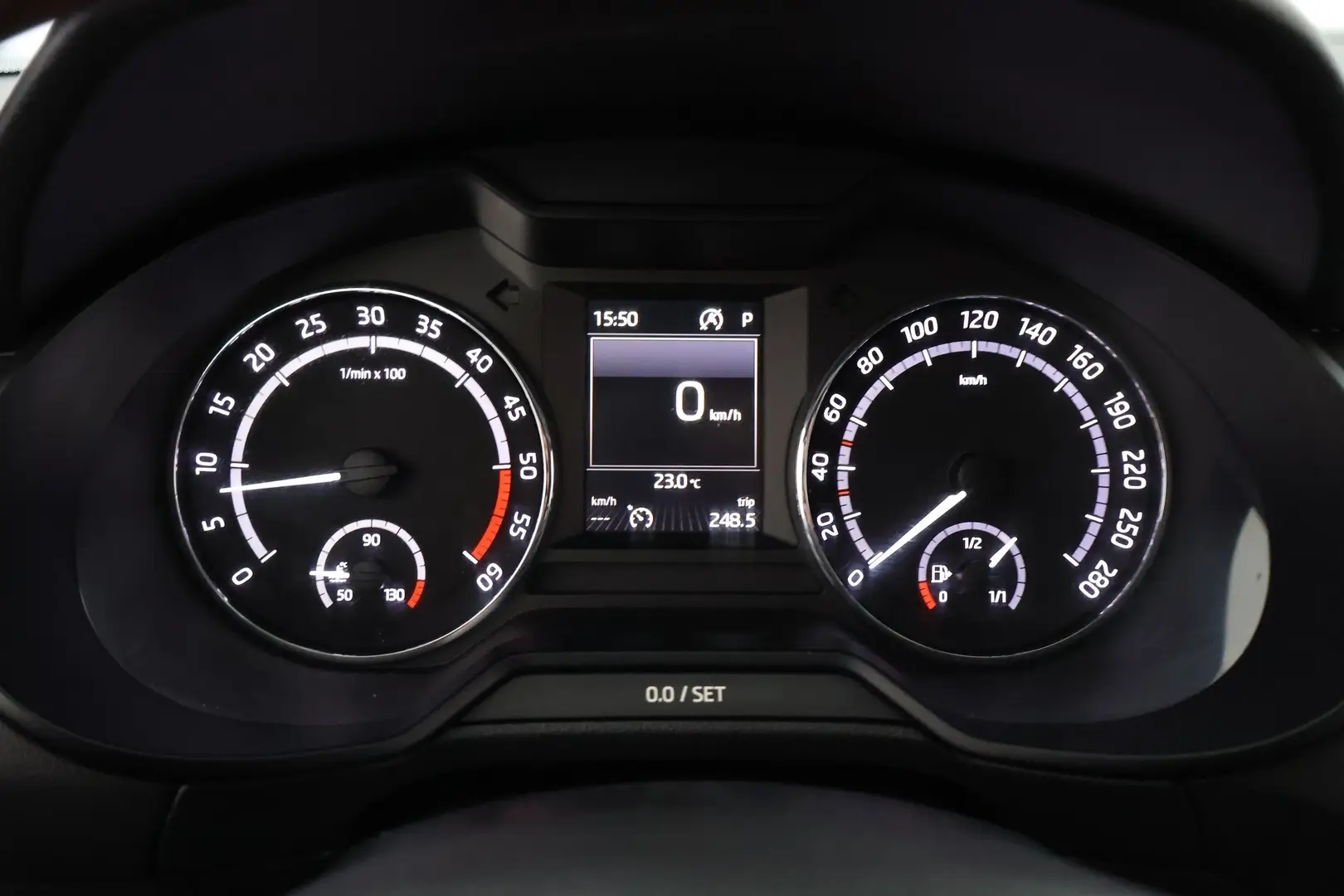 Car Image - 1jdSEFGFNhj0AUrSmadBki