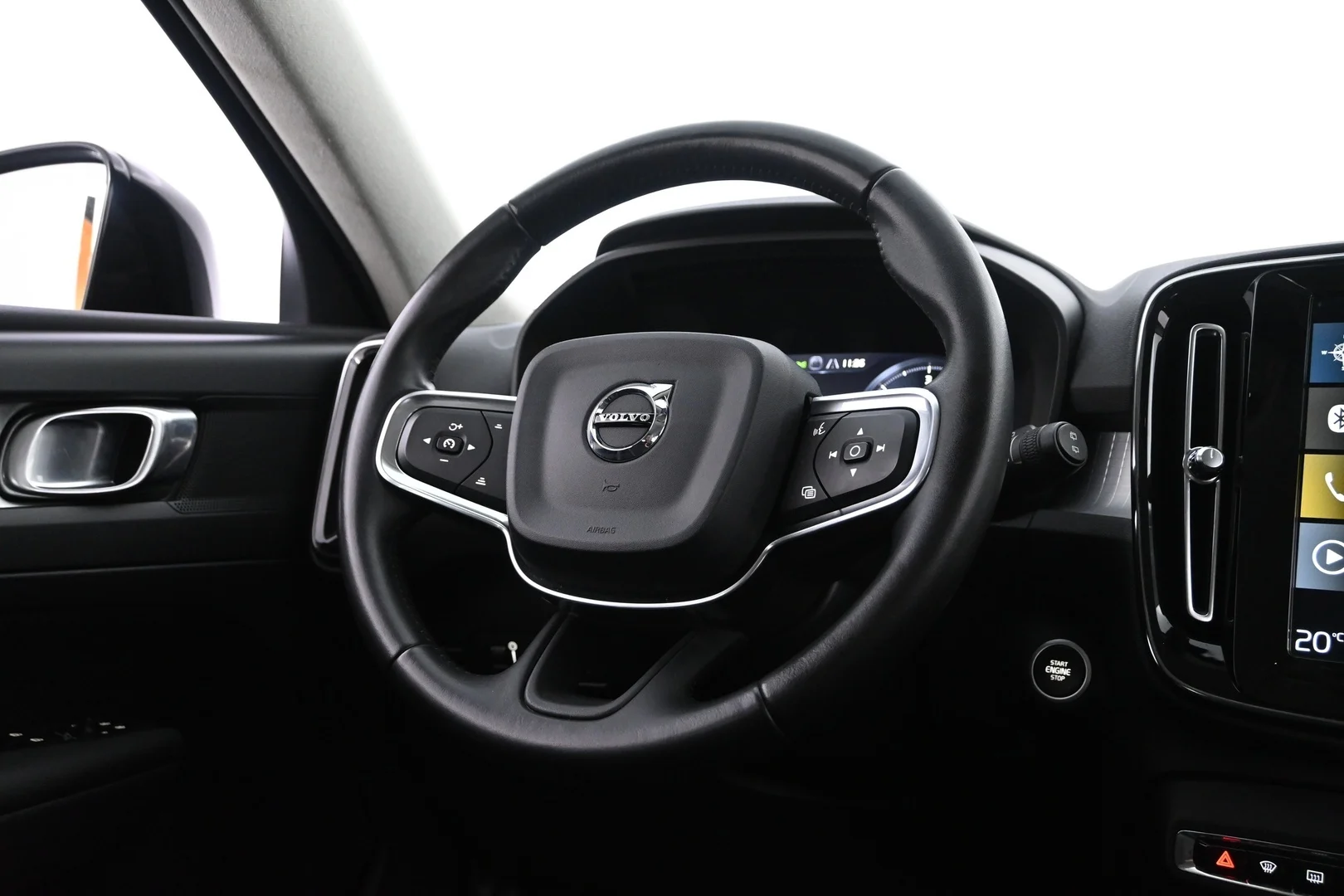 Car Image - zHftObuyakctUdL474V0j