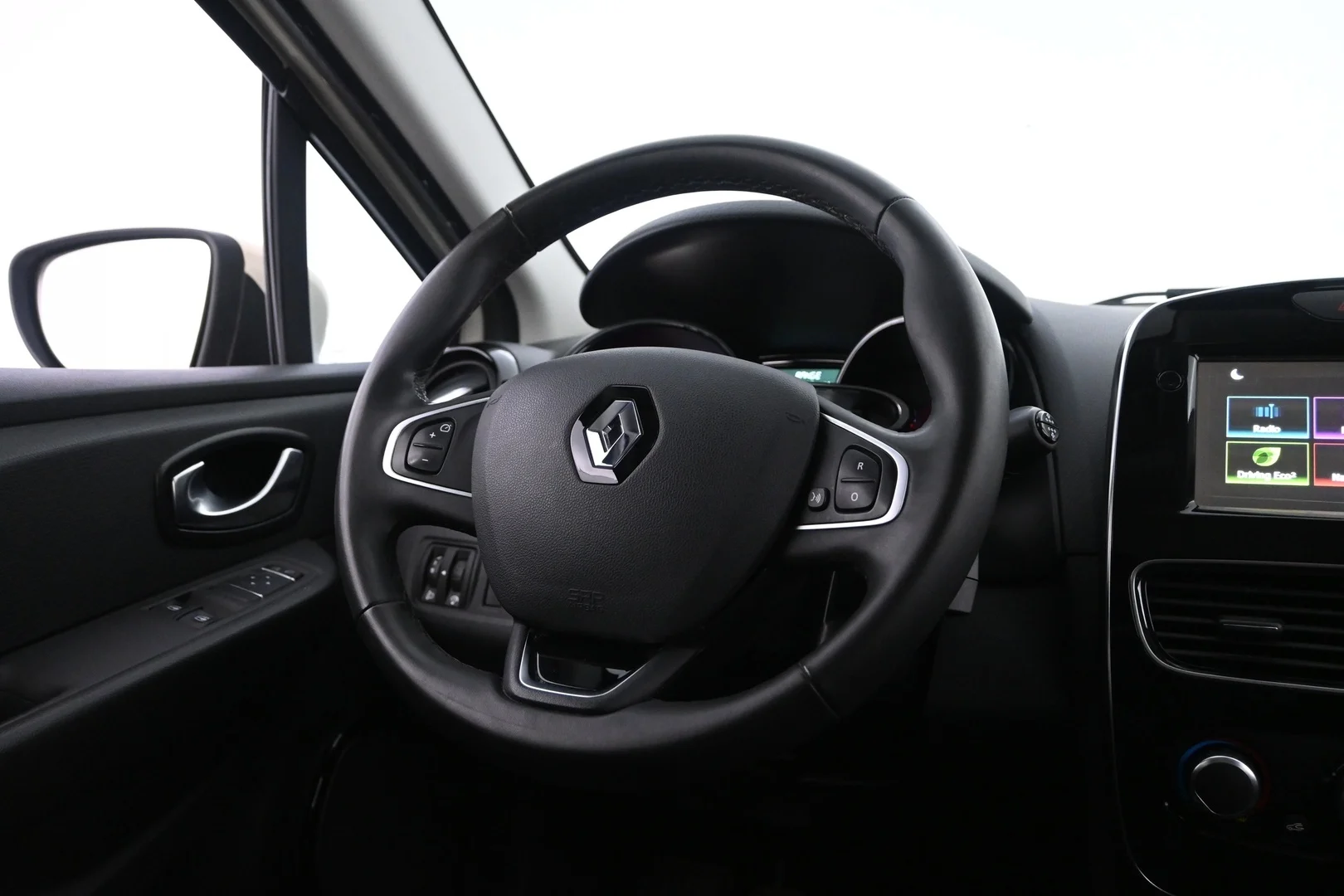 Car Image - 6I7uve8skDUnesyKcv6qs7