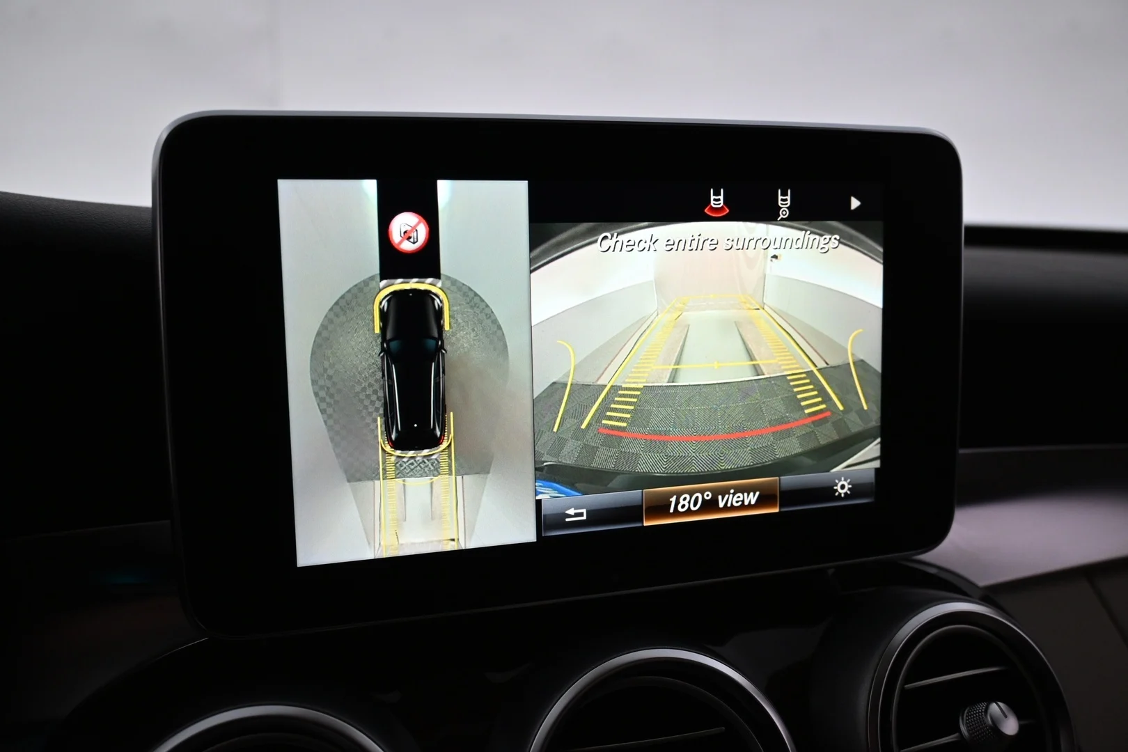 Car Image - 6cw62LnKHj7q0dgMBBwmOS