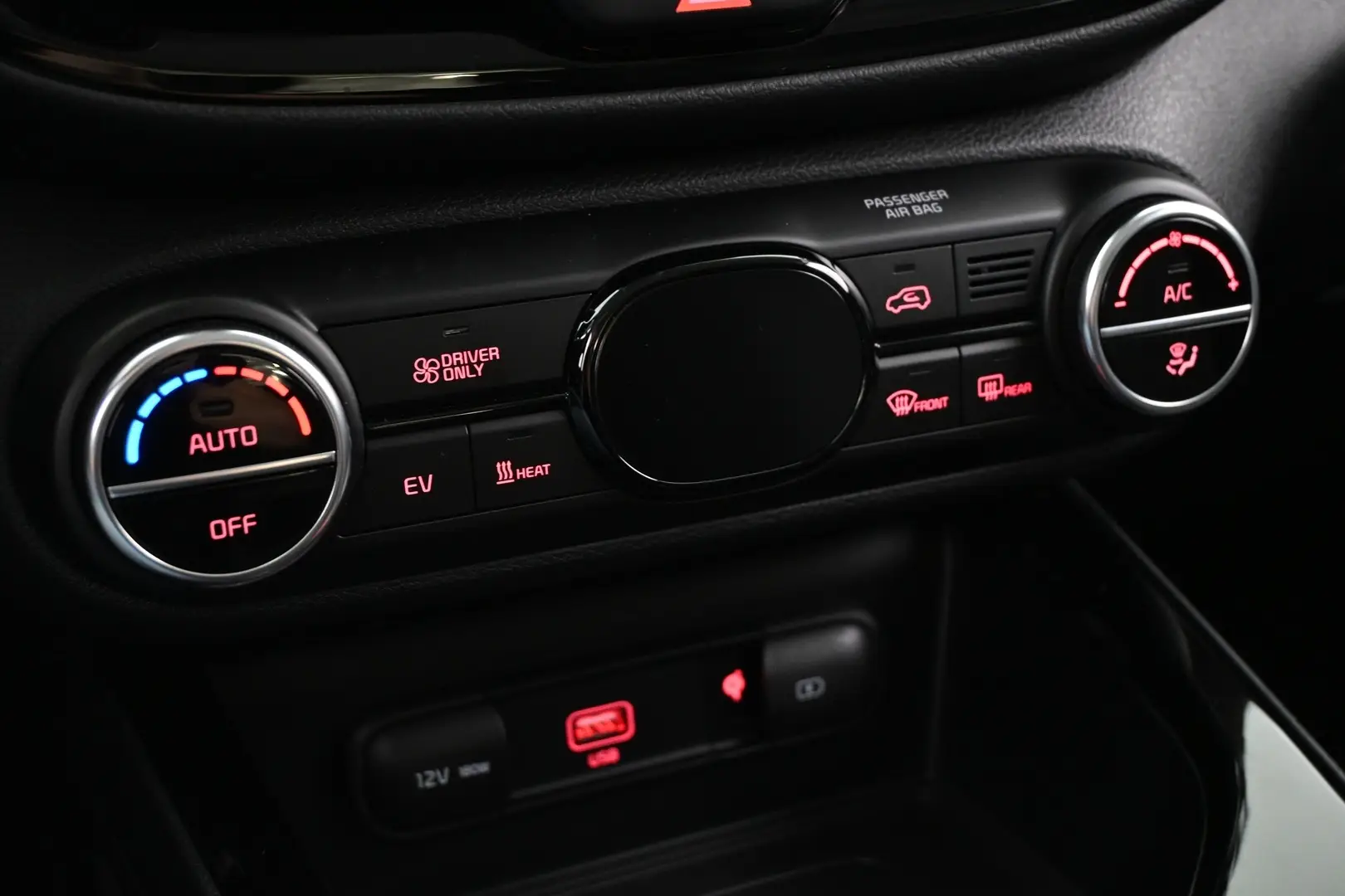 Car Image - 570s2uwDqmNOTNwKLMtrTm