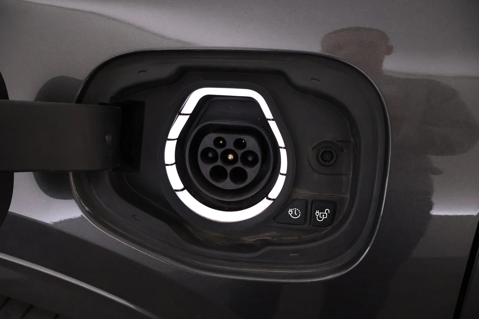 Car Image - 4ZYVWnRxELcIsxT3NBBqIs