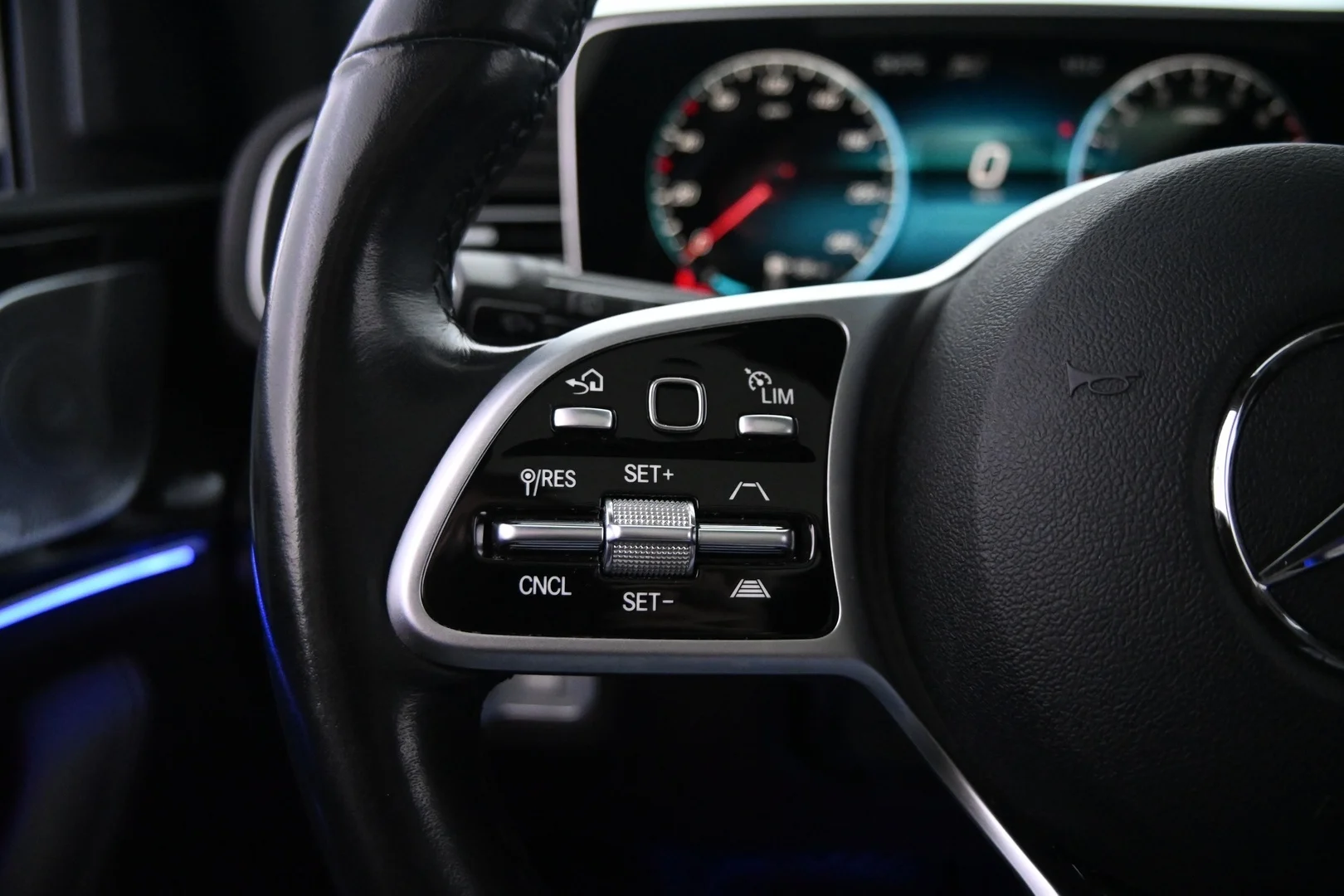 Car Image - 3D5fKcLzSTpk8OKlaDreCY