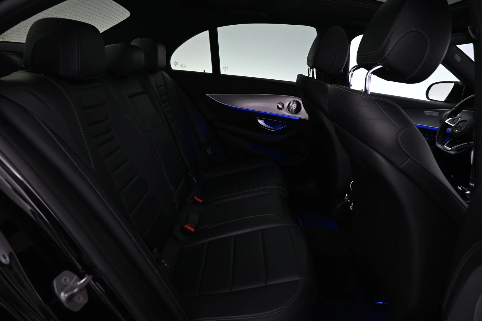 Car Image - 6jIqE6GP4KX8b0zy1fjSze