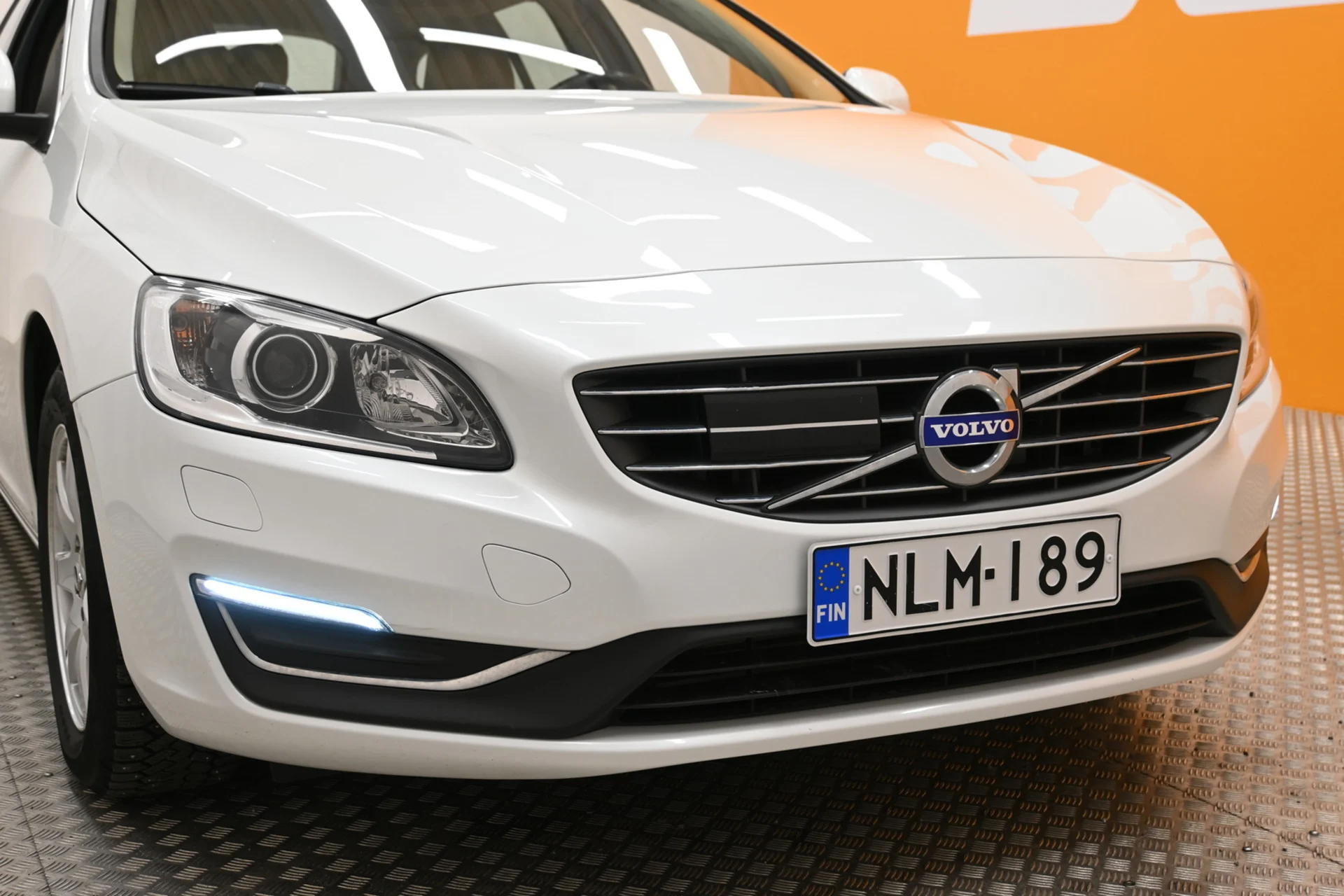 Car Image - 7mn8quq9DwT8kngozPDzW7