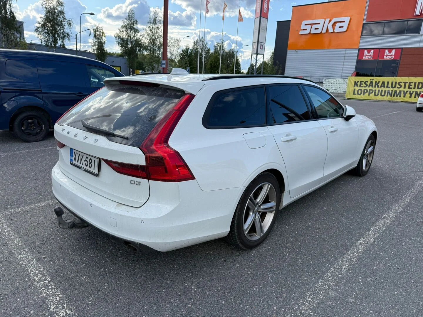 Car Image - pYpbDfU6NTDuofS9DttfX