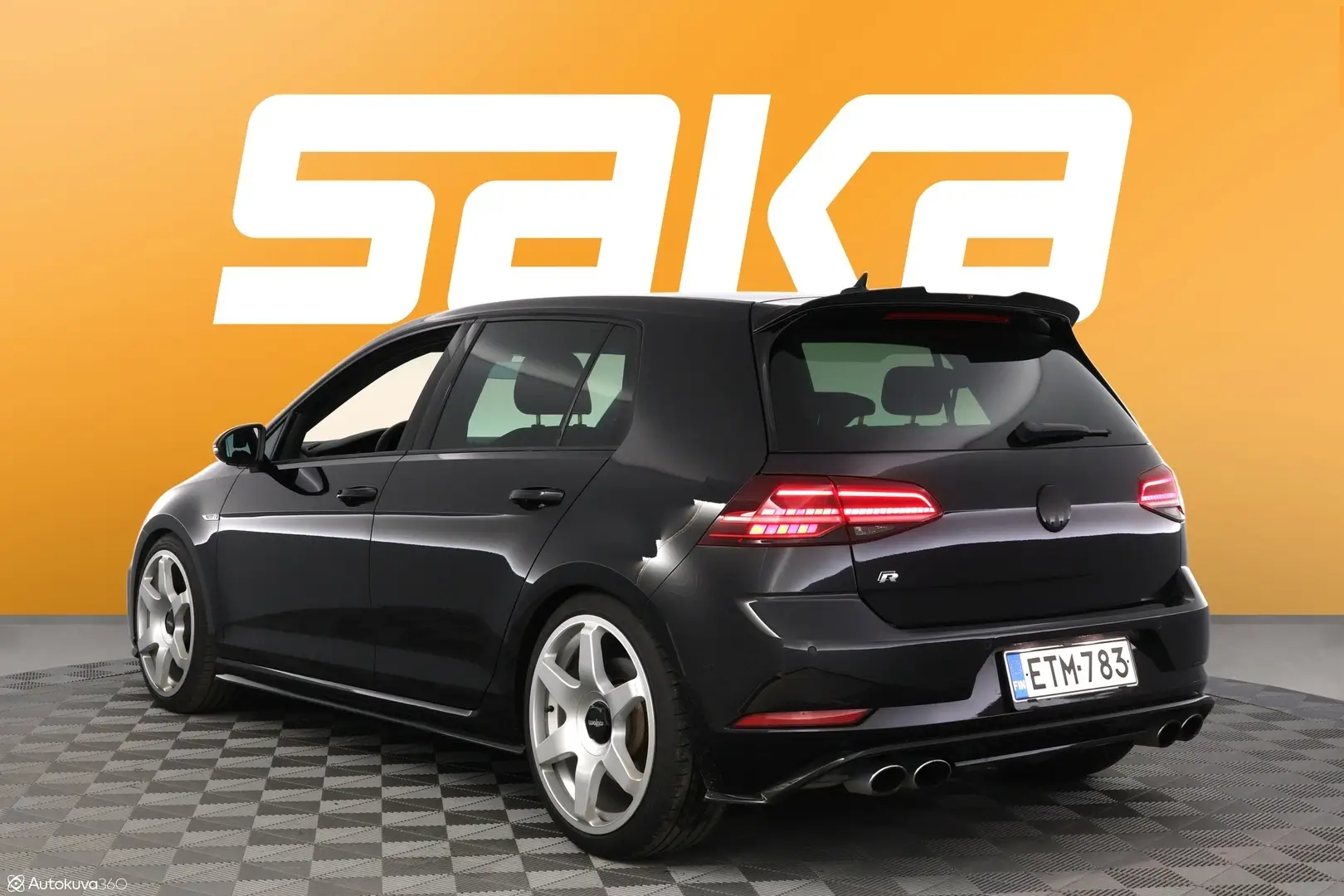 Car Image - gP1SHWCgqMOJ0Nd8zXWfX