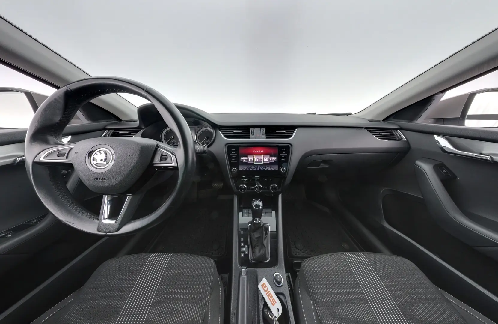 Car Image - 3ANJ5cLLxBcb9rQ5gM4xqF