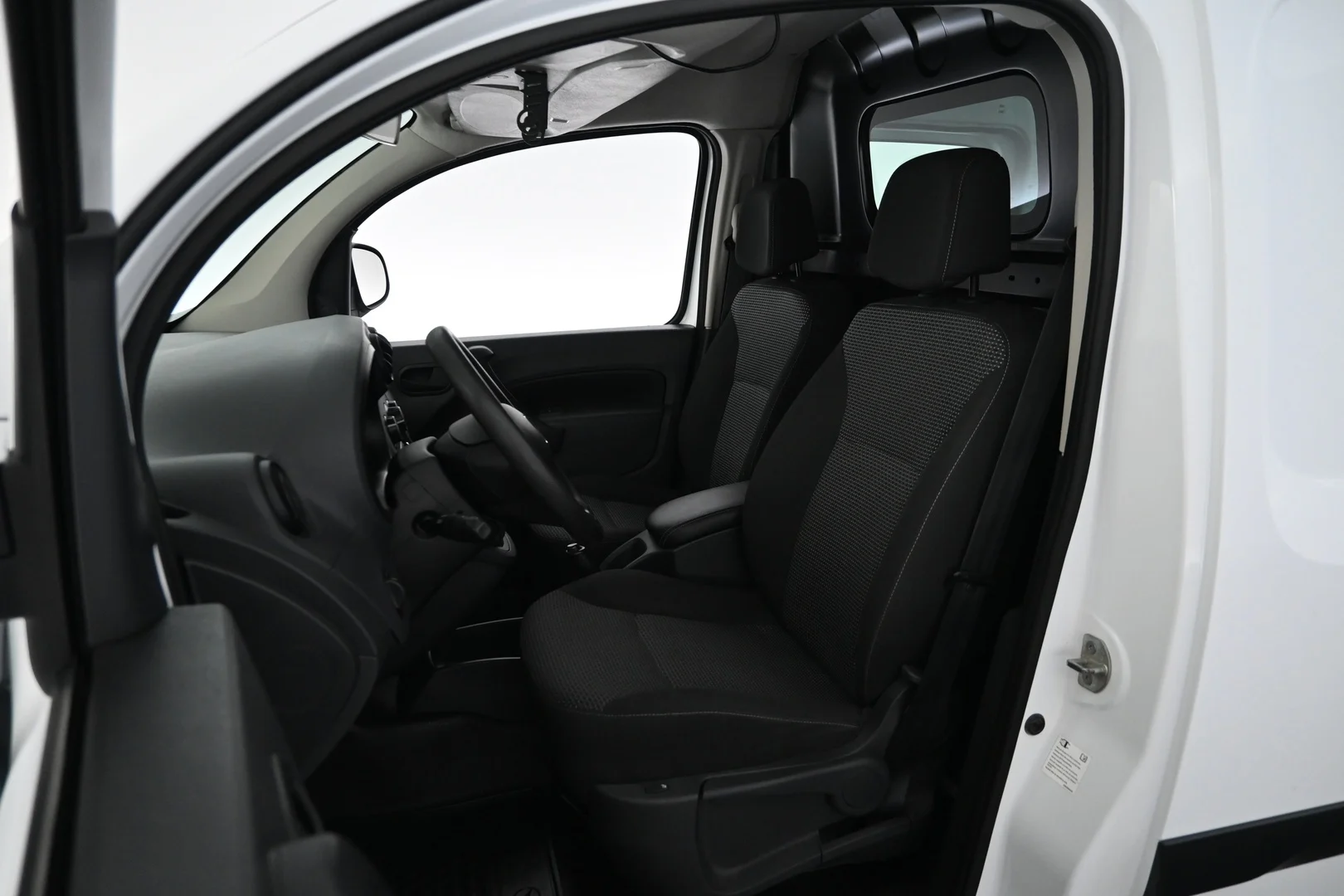 Car Image - 5fpGojXFk7luyZvYnDz6Ke