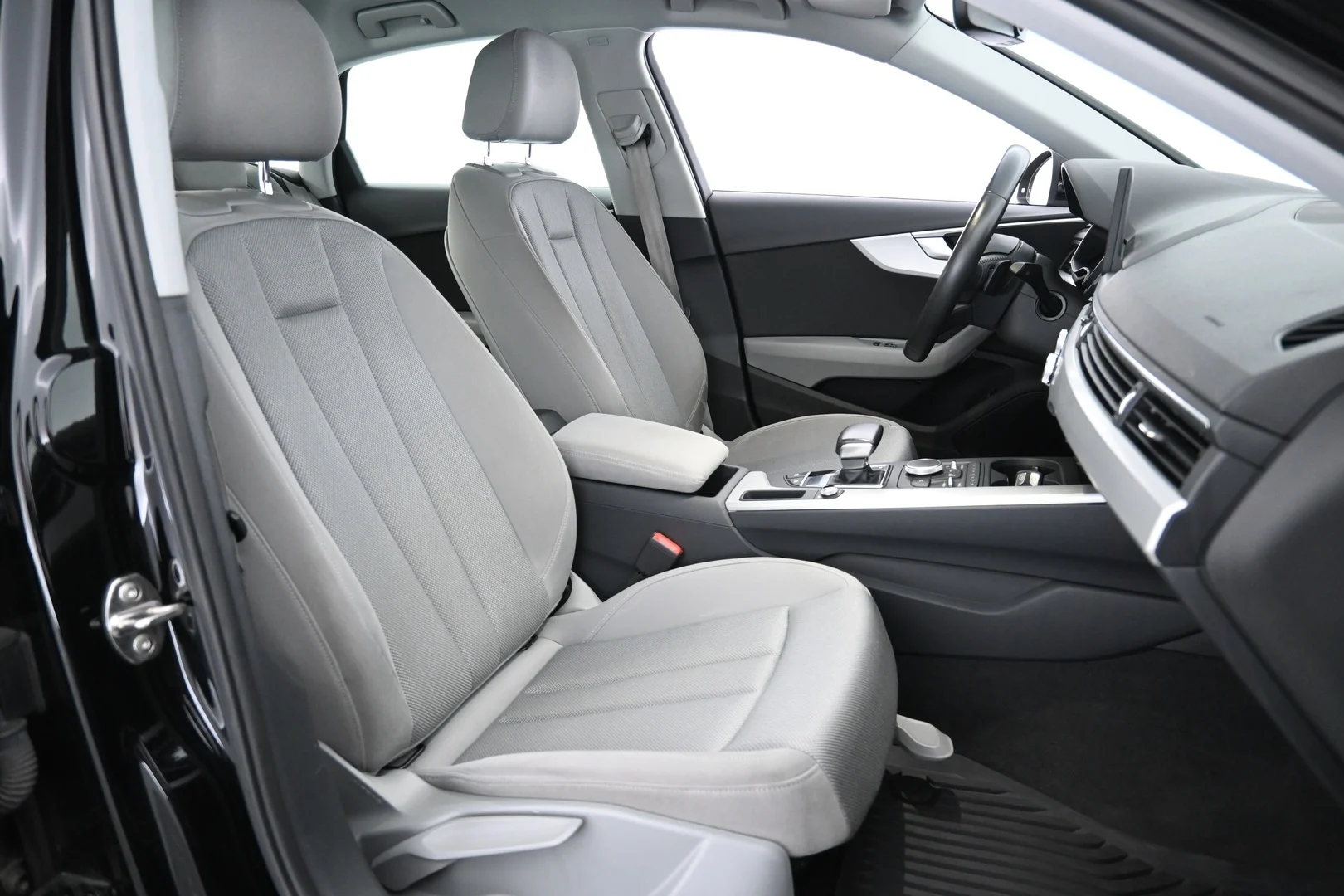 Car Image - 47bzM6jT7DeDvBLz4k9DwX