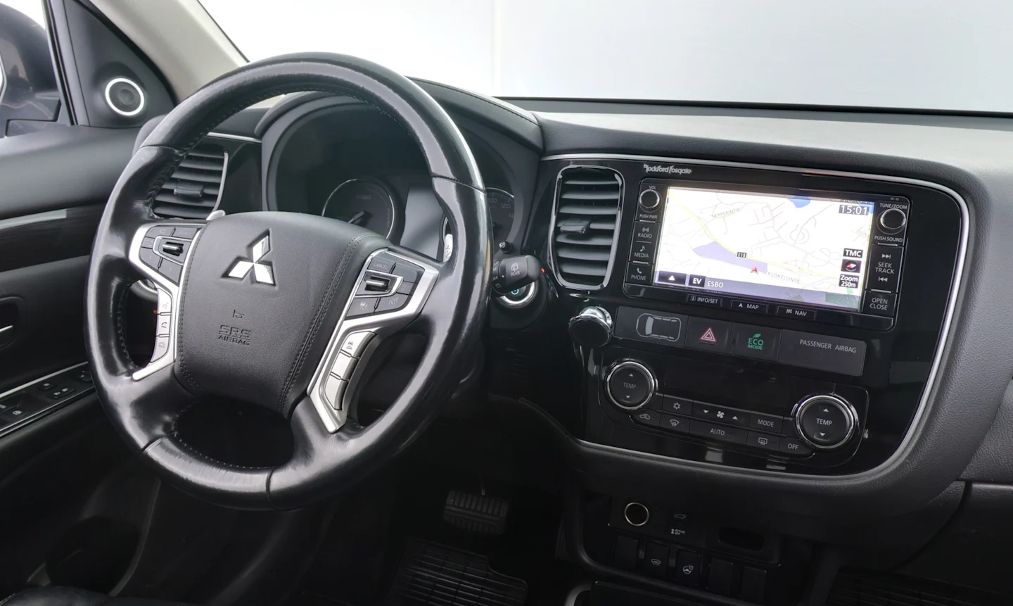 Car Image - 4ldT6d2OtAU2sKyn5iXqvn