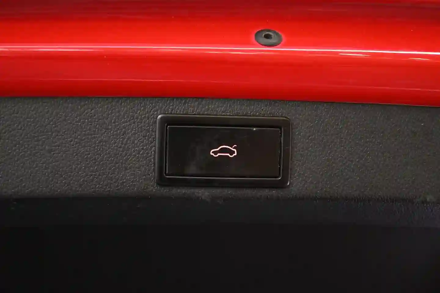 Car Image - 3xk3l3uA7wUvGRkWPh4uJK