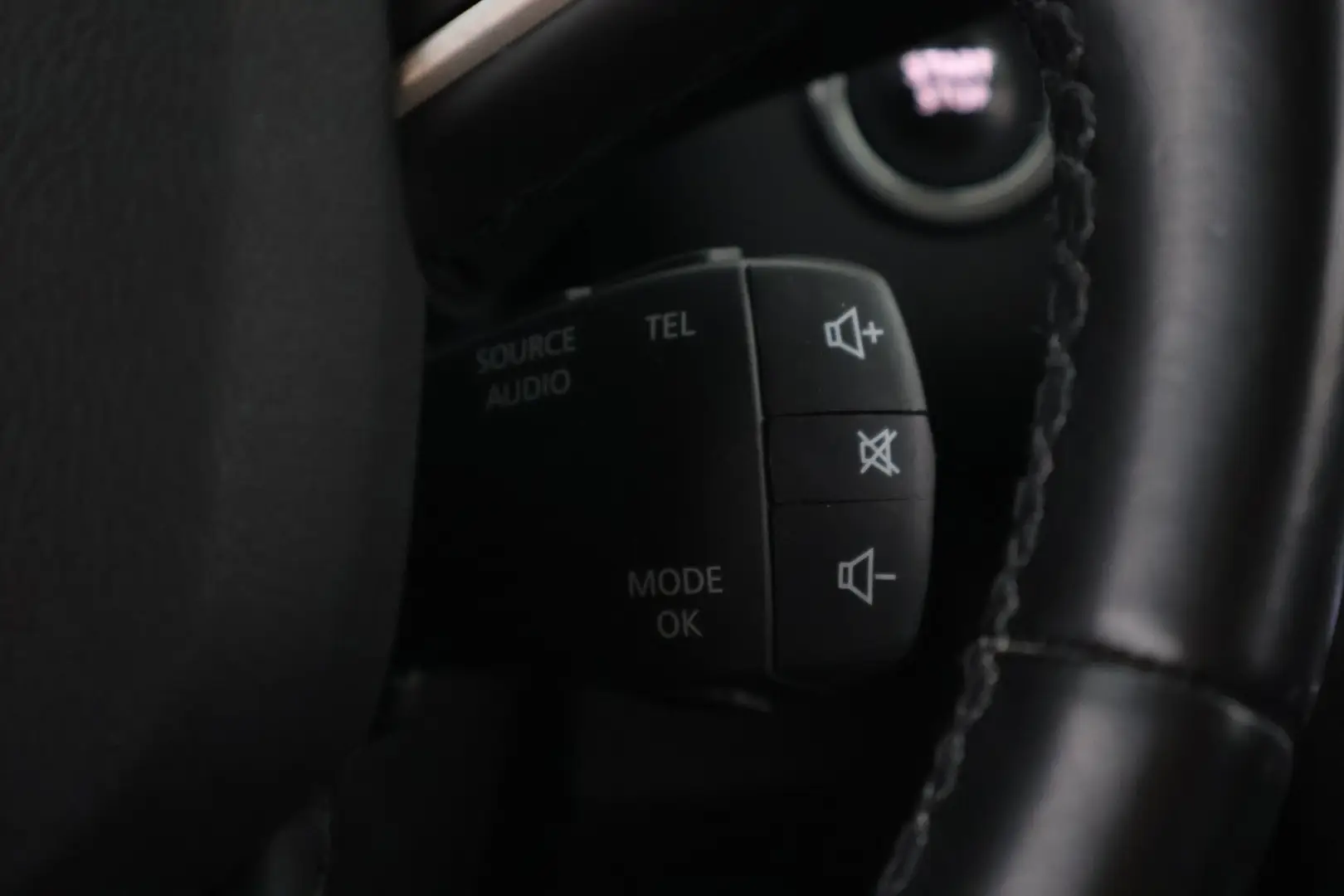 Car Image - 7gNPqmdEvCSMk00Xb3lSUl