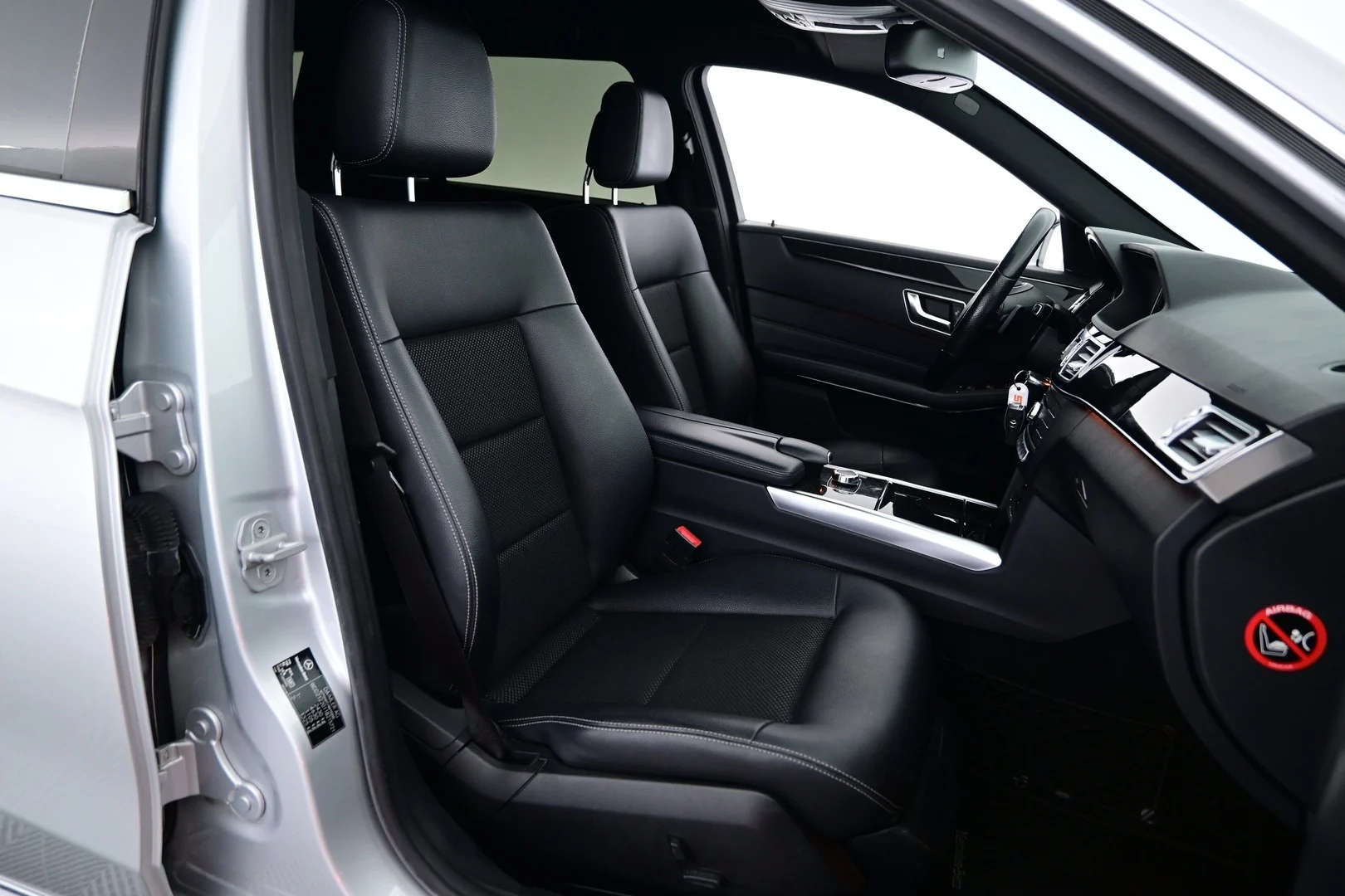 Car Image - 781cZX4Tl1mrHLtlcZ7Eg0