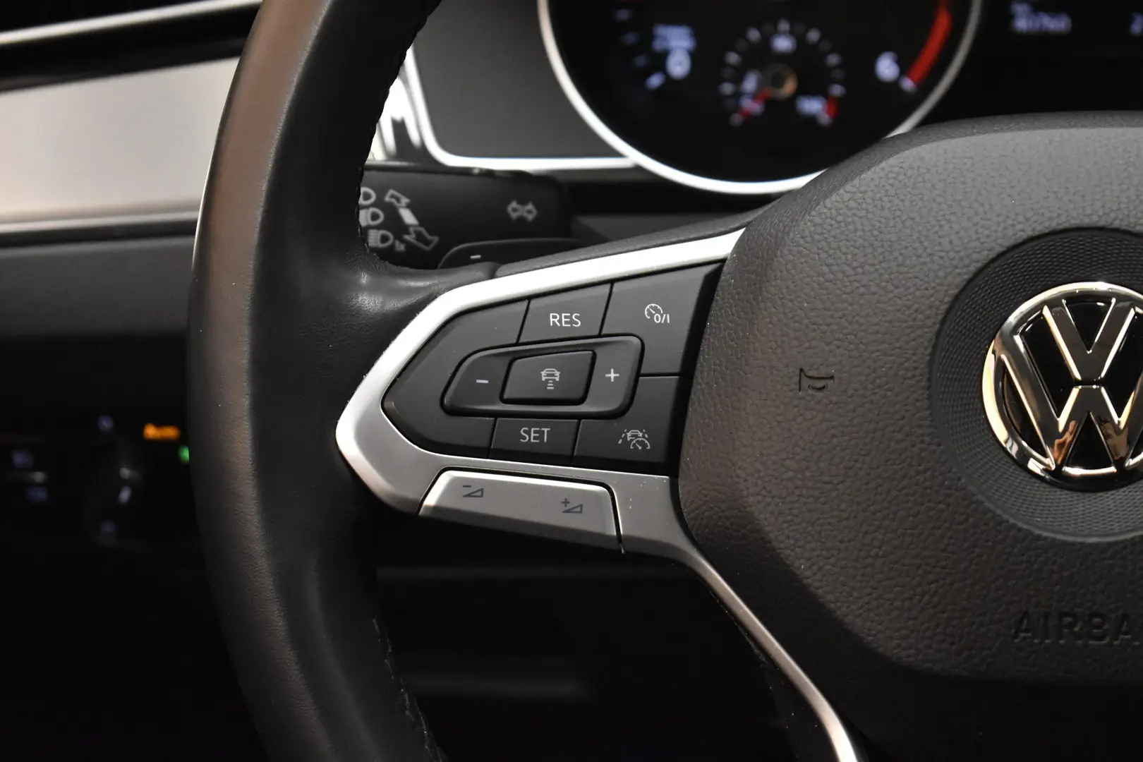 Car Image - 4Rt1DUpGFxG4oEleBe2OEO