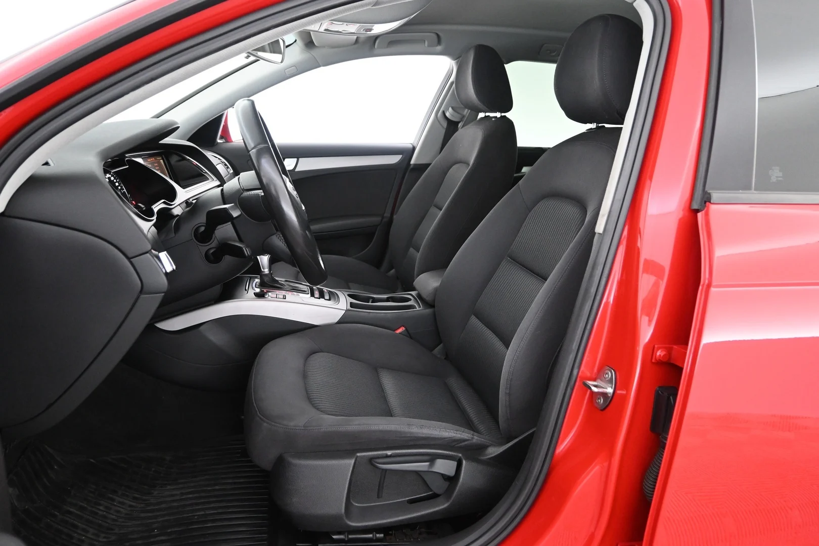 Car Image - 7lubA4zEkLxyUNd0WmGMju