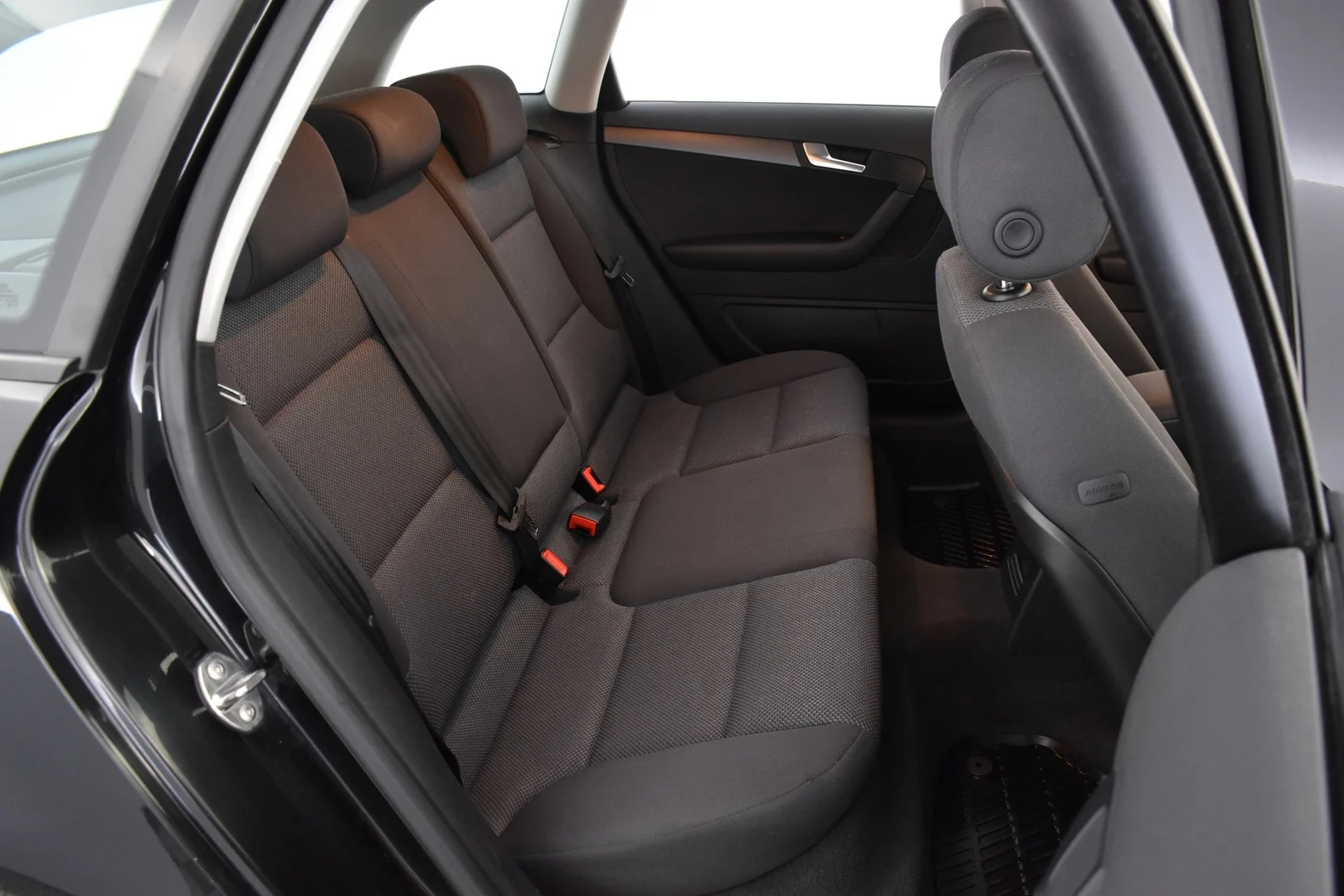 Car Image - 3v2p3Kig9u0Mtf4LDeUpuQ