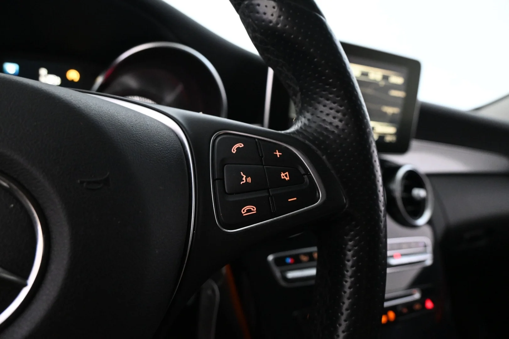Car Image - 4xEfdhsmjQLMJRdjxtNx4q