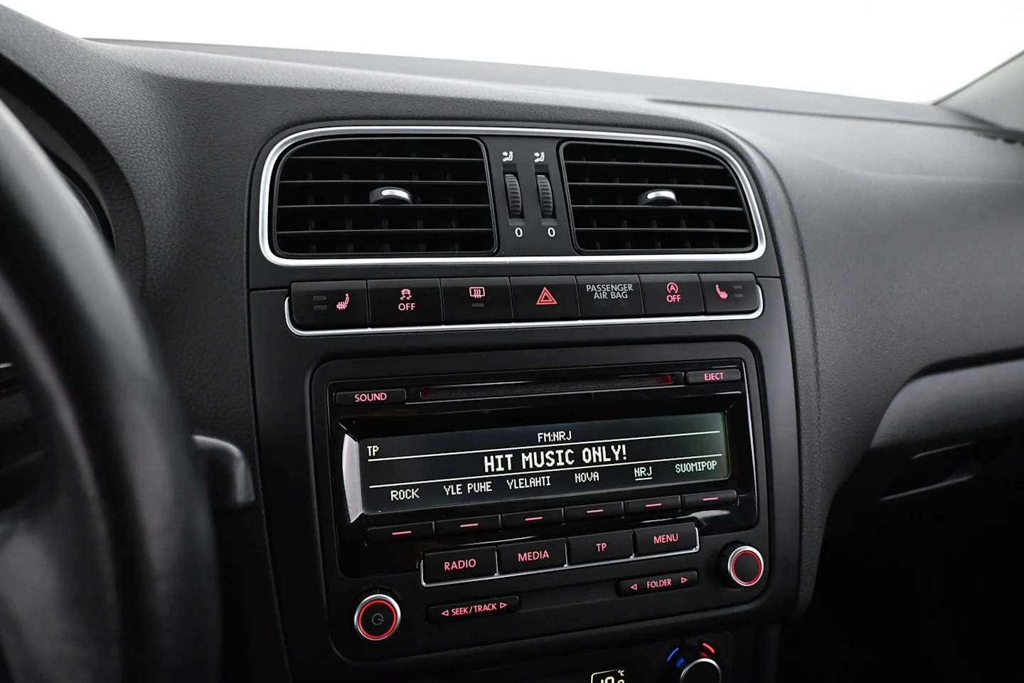 Car Image - 4p9zwhhqlZMiocGPmuuvZ3