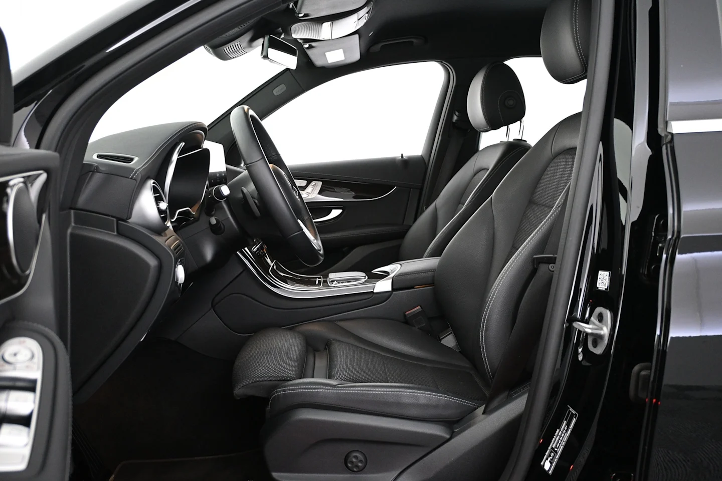 Car Image - 6H2r5xwdSU8rhUpXaard6D
