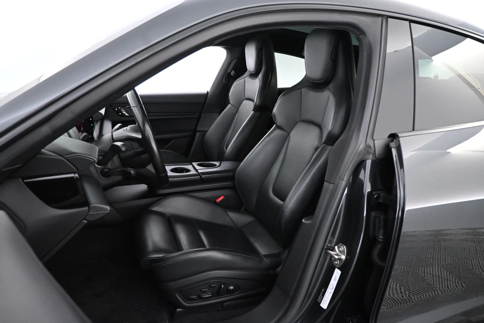 Car Image - 4RvPWF6d7k8J0zqOx9rwLX