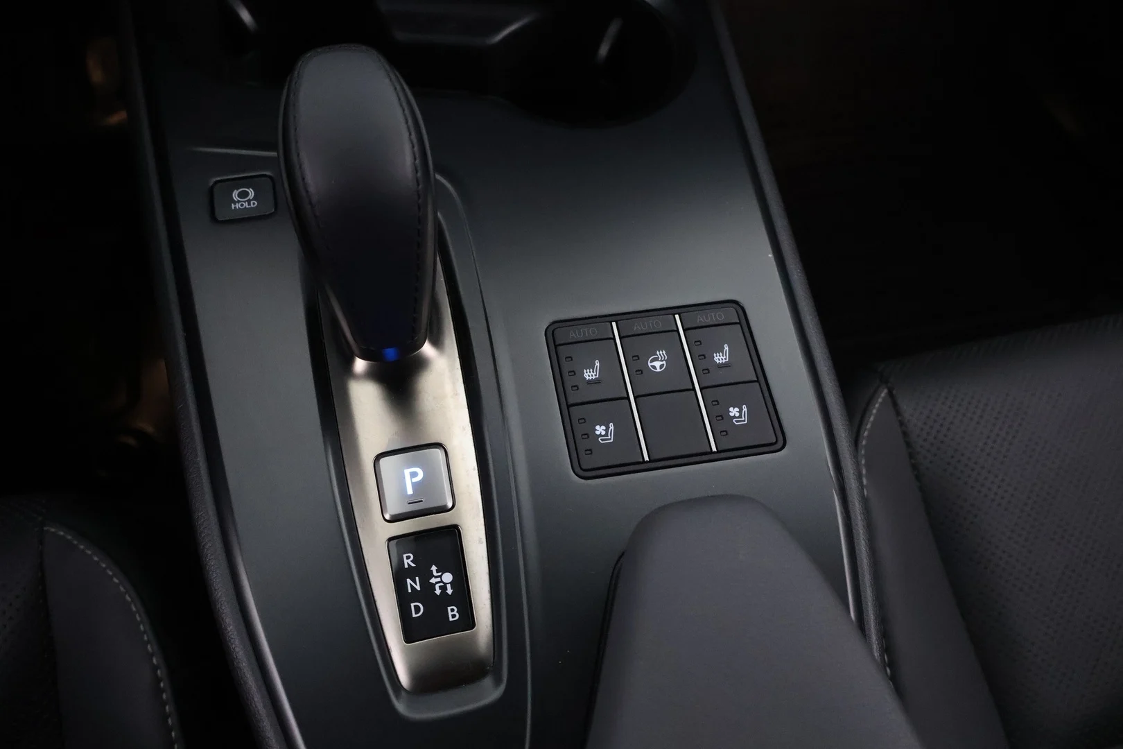 Car Image - 3Lxx1tuTk9mJaAMqc6ot8L