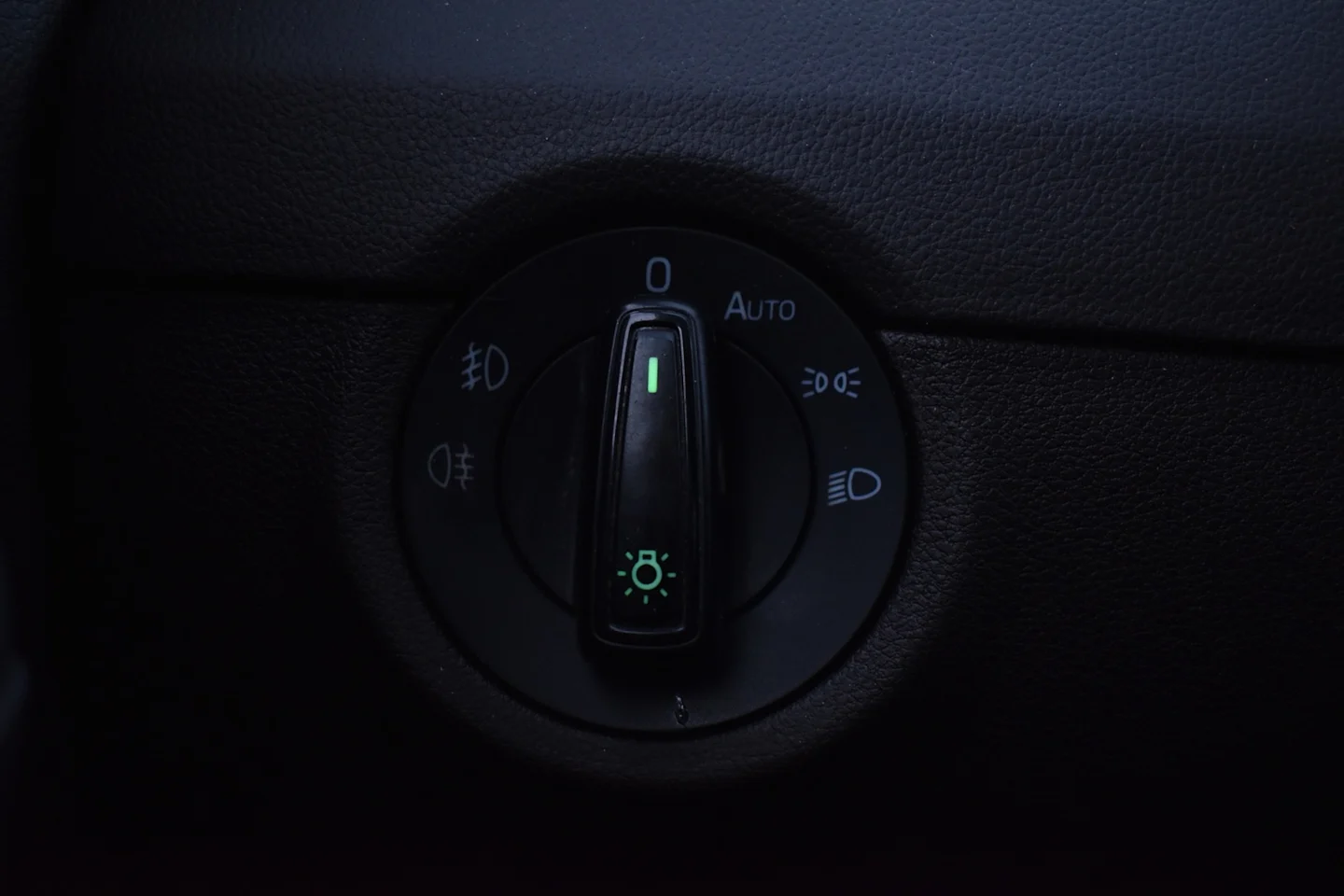 Car Image - 1nAtLMHwYULuf4UWOlViTM