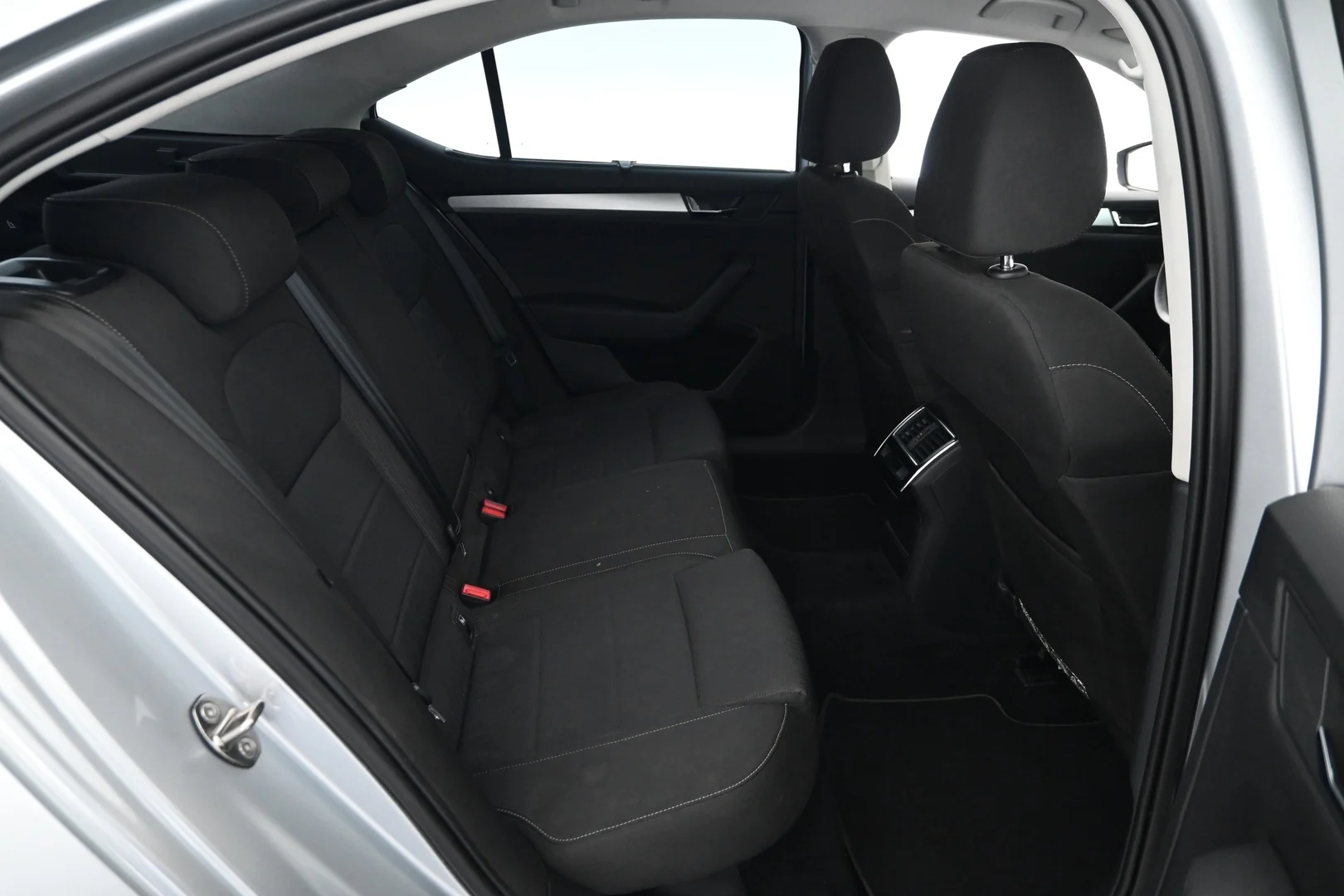 Car Image - 6XZVtdzalnVcU9aAkWDR0P