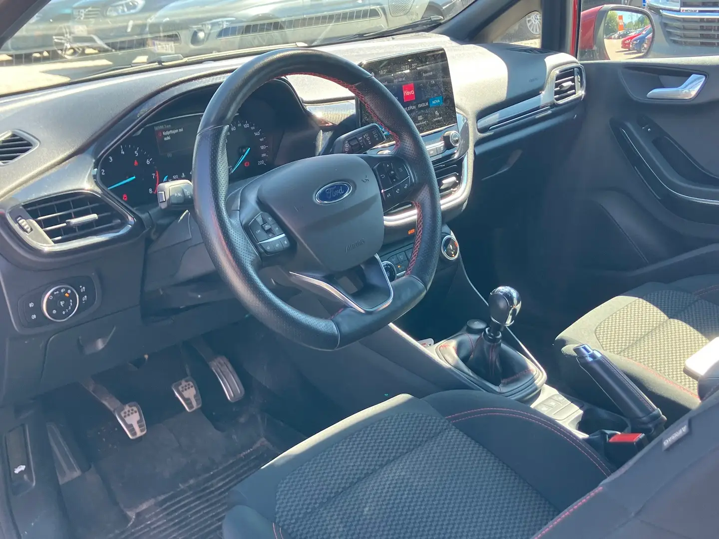 Car Image - Wpb0TD8AIsgiSDREiR2vm