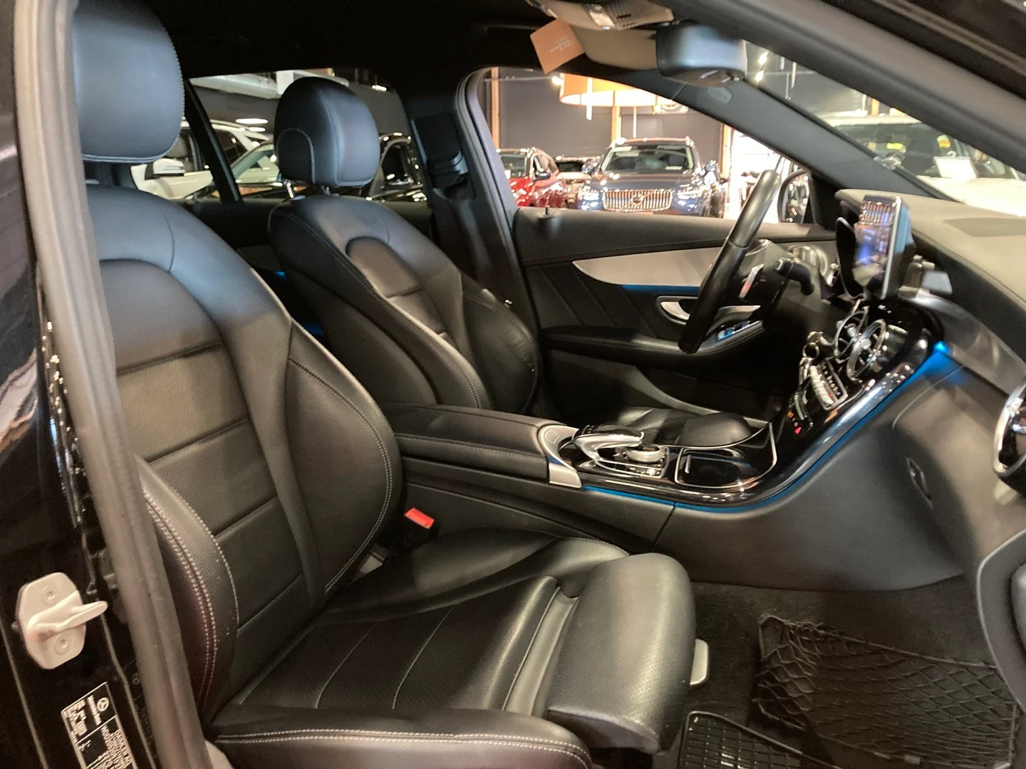 Car Image - 7IiV4pHaRzcurt4kSCSgP2