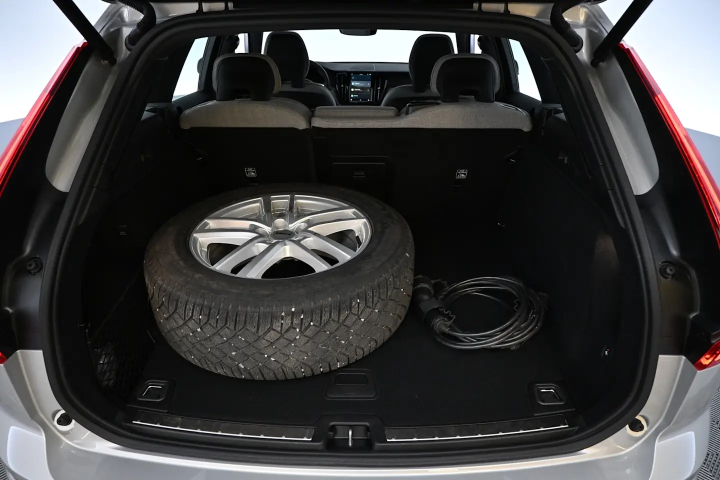 Car Image - 1FSL5YJtvMY9vkgj9ZUYGh