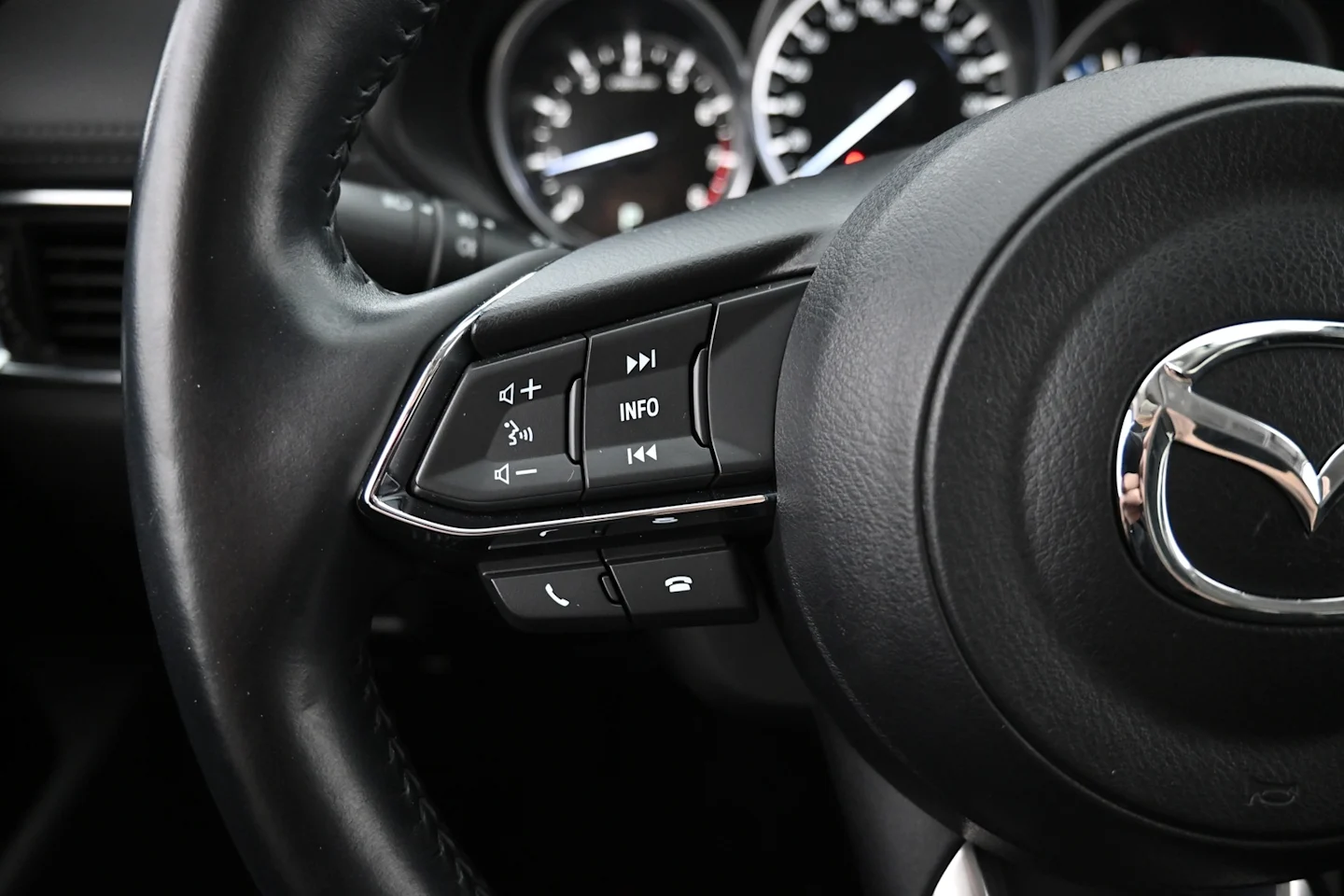 Car Image - 2UvPyFngpEQYrlTzjULitV