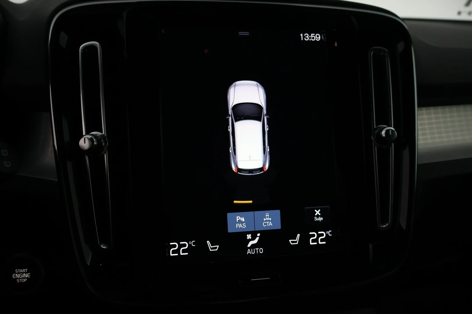 Car Image - 5gCJb8pGcarHuStHQENLQp
