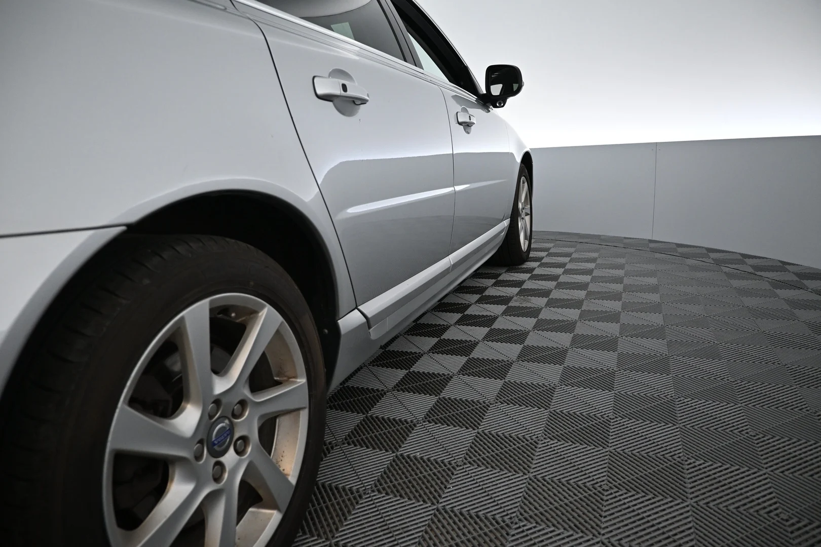 Car Image - 2PY2kmPEL2qYPeY355cVj5