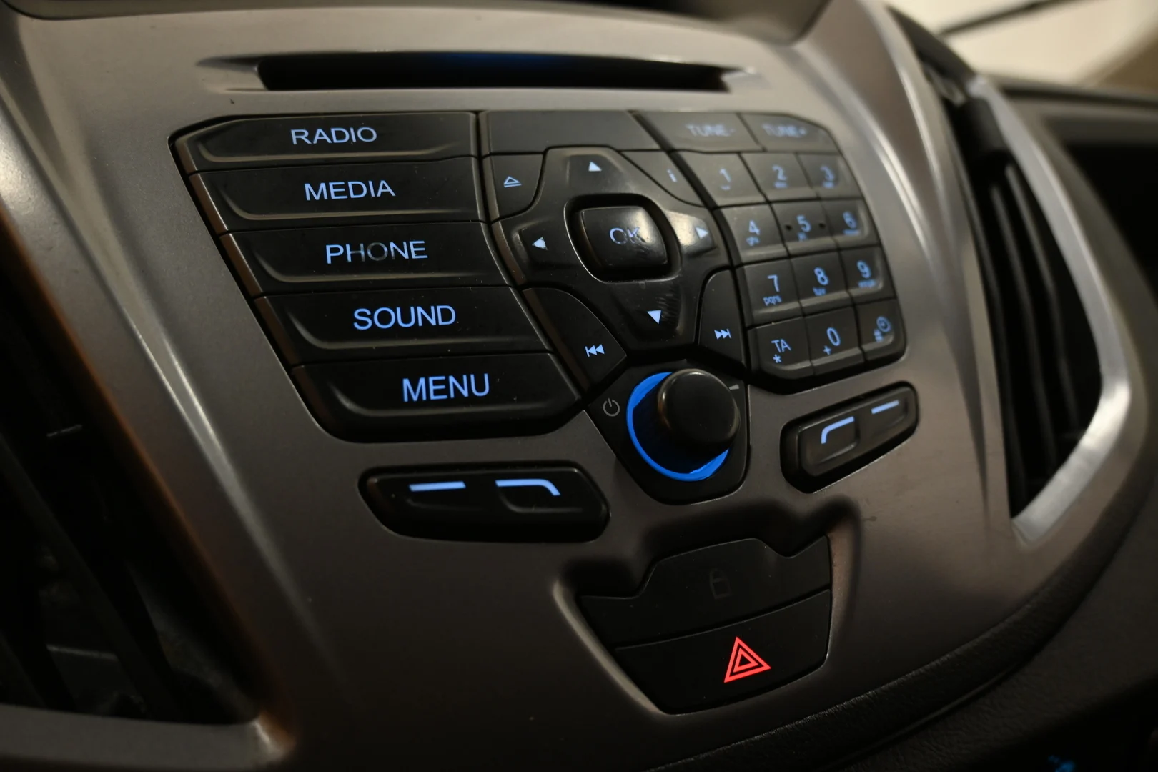Car Image - LrZHy19HvA4av4QFpSvRo