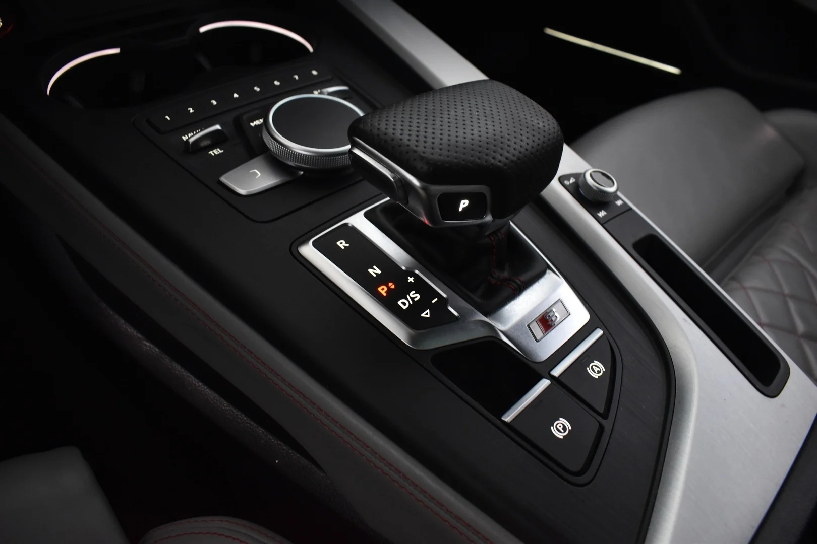 Car Image - Zr4snnX6glUjlaPWOMnul