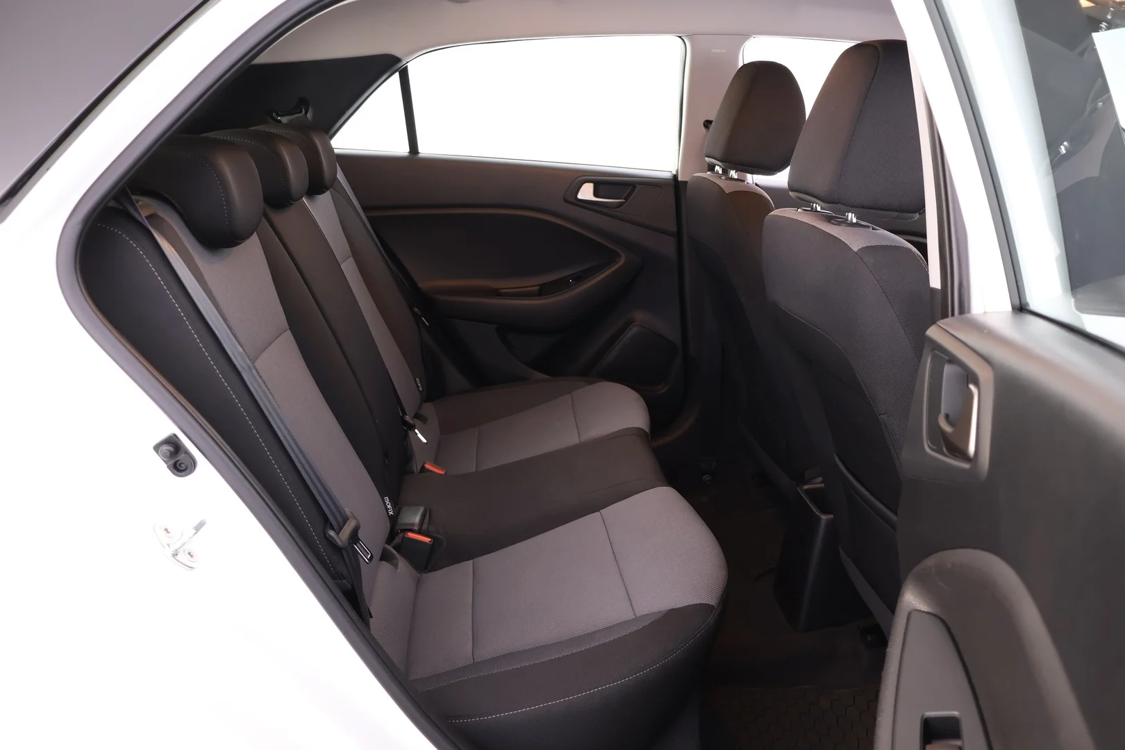 Car Image - 6FPOeti2yXmoRZpLqfNYbq
