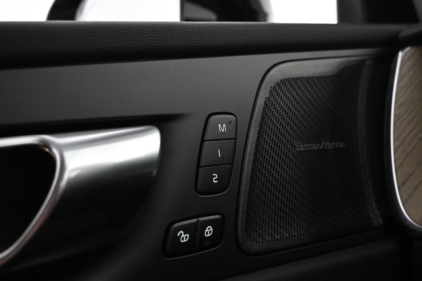 Car Image - 2Ts7LqrkcW1aGPR8OdzNBJ