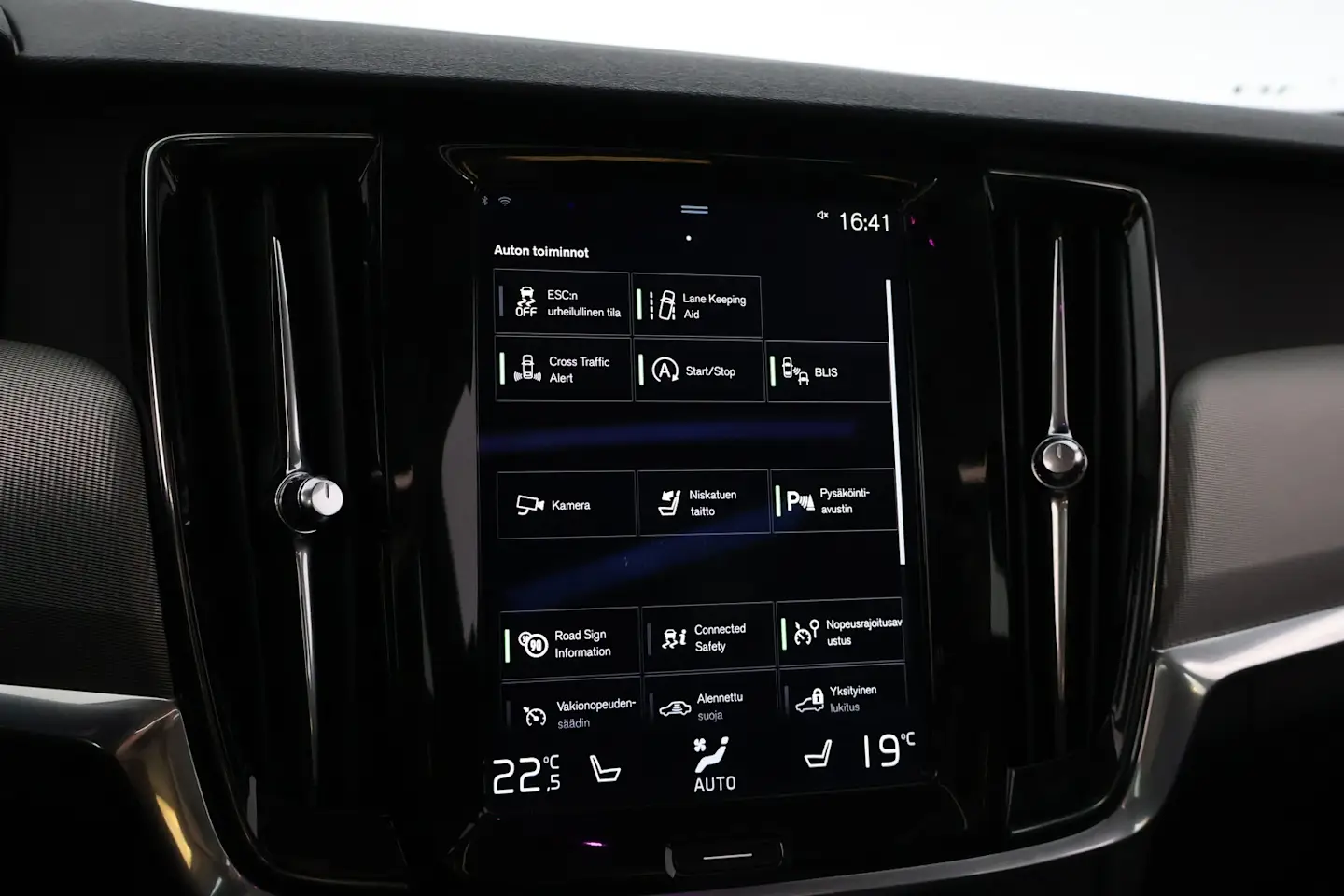 Car Image - 73Q5M2wTCcbRbEvpNTaK4W