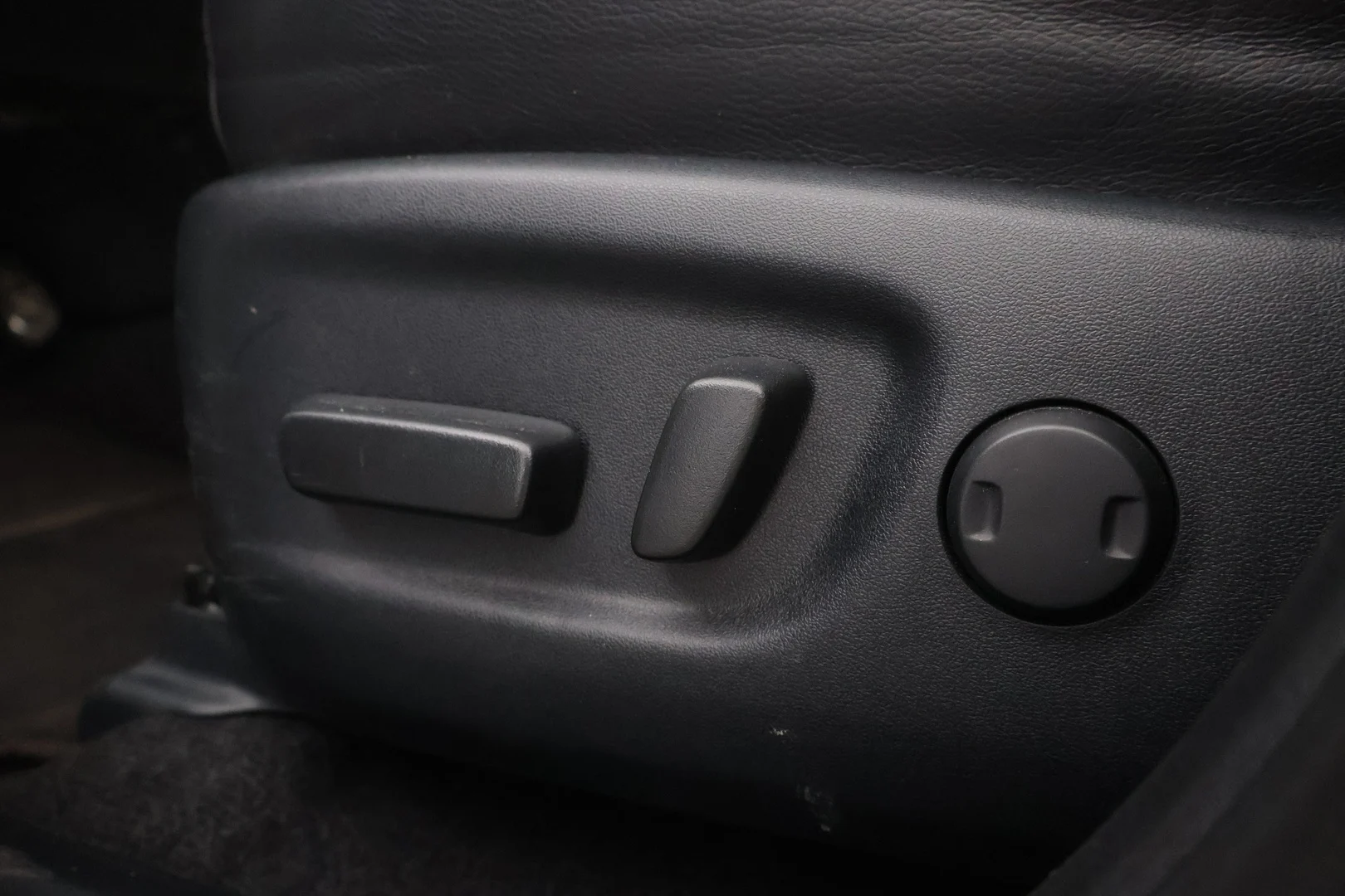 Car Image - 36V0vPAa9UmnYlAErTnEcO