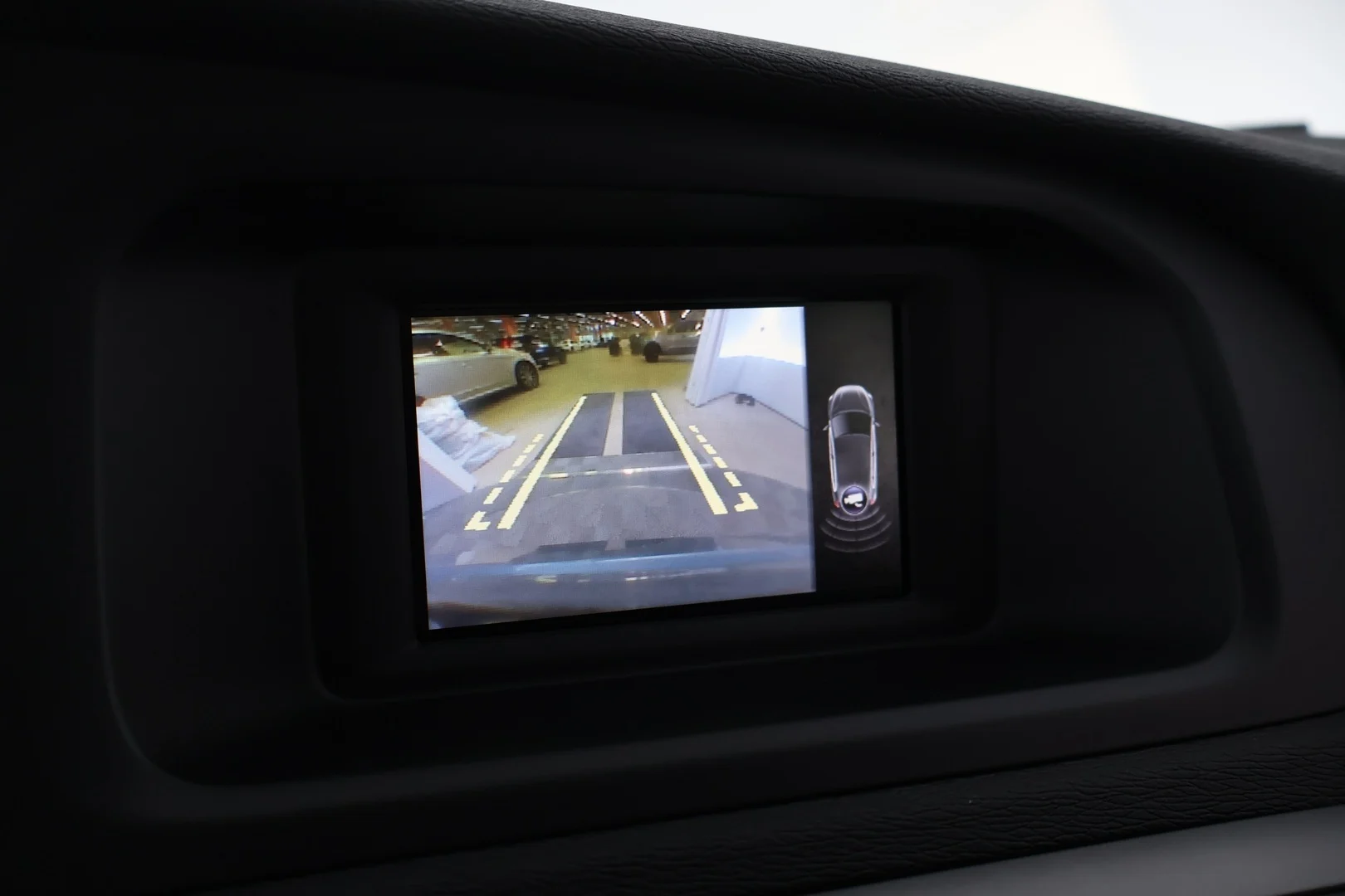 Car Image - 5VVjTj5PIbEMEqCtAG4O22