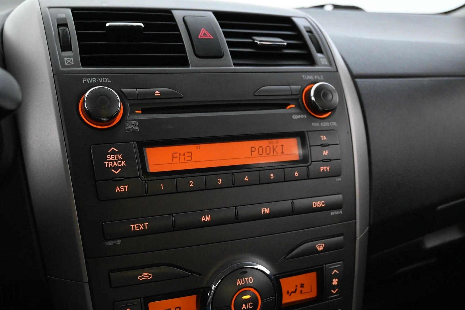 Car Image - 2DMxmy7dXuemi7rO8NsSS3